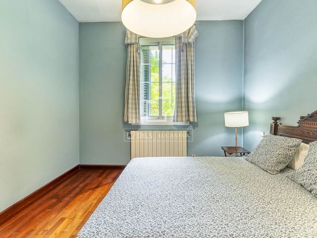 5 Zimmer Villa zu verkaufen in Barcelona Stadt mit Pool Garage - 1.800.000 € (Ref: 9874169)