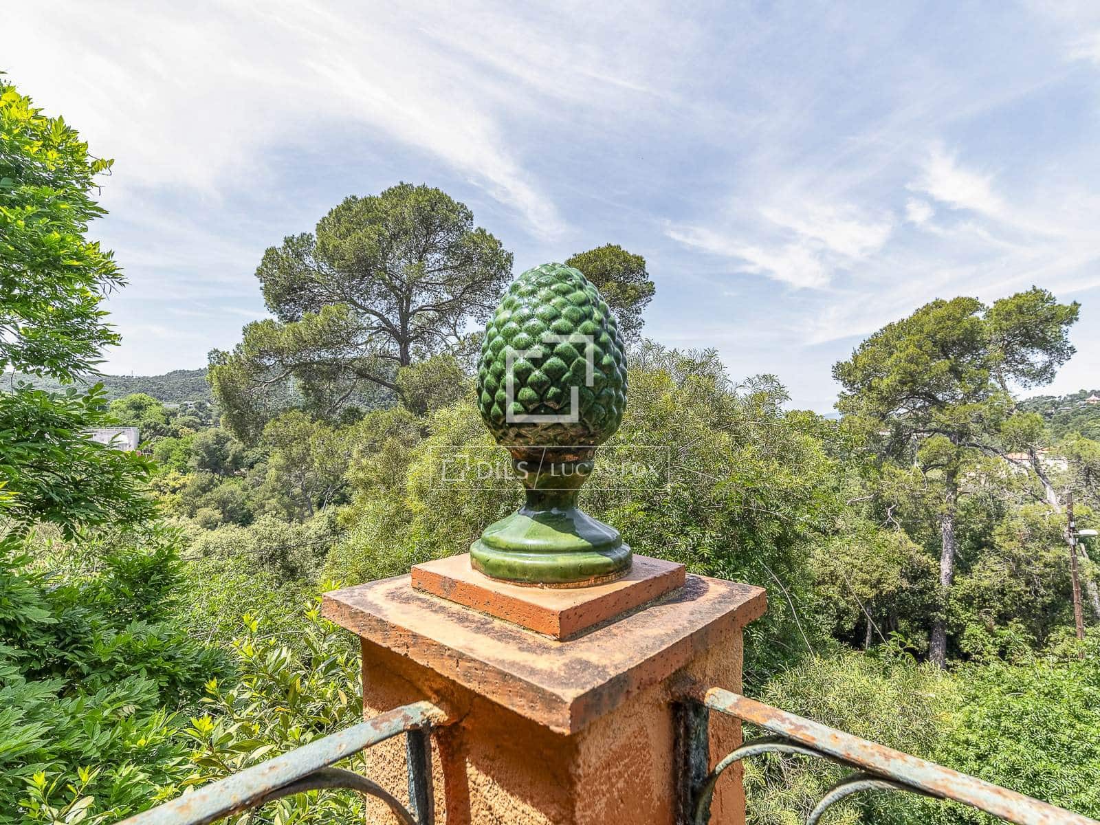 5 soverom Villa til salgs i Barcelona by med svømmebasseng garasje - € 1 800 000 (Ref: 9874169)