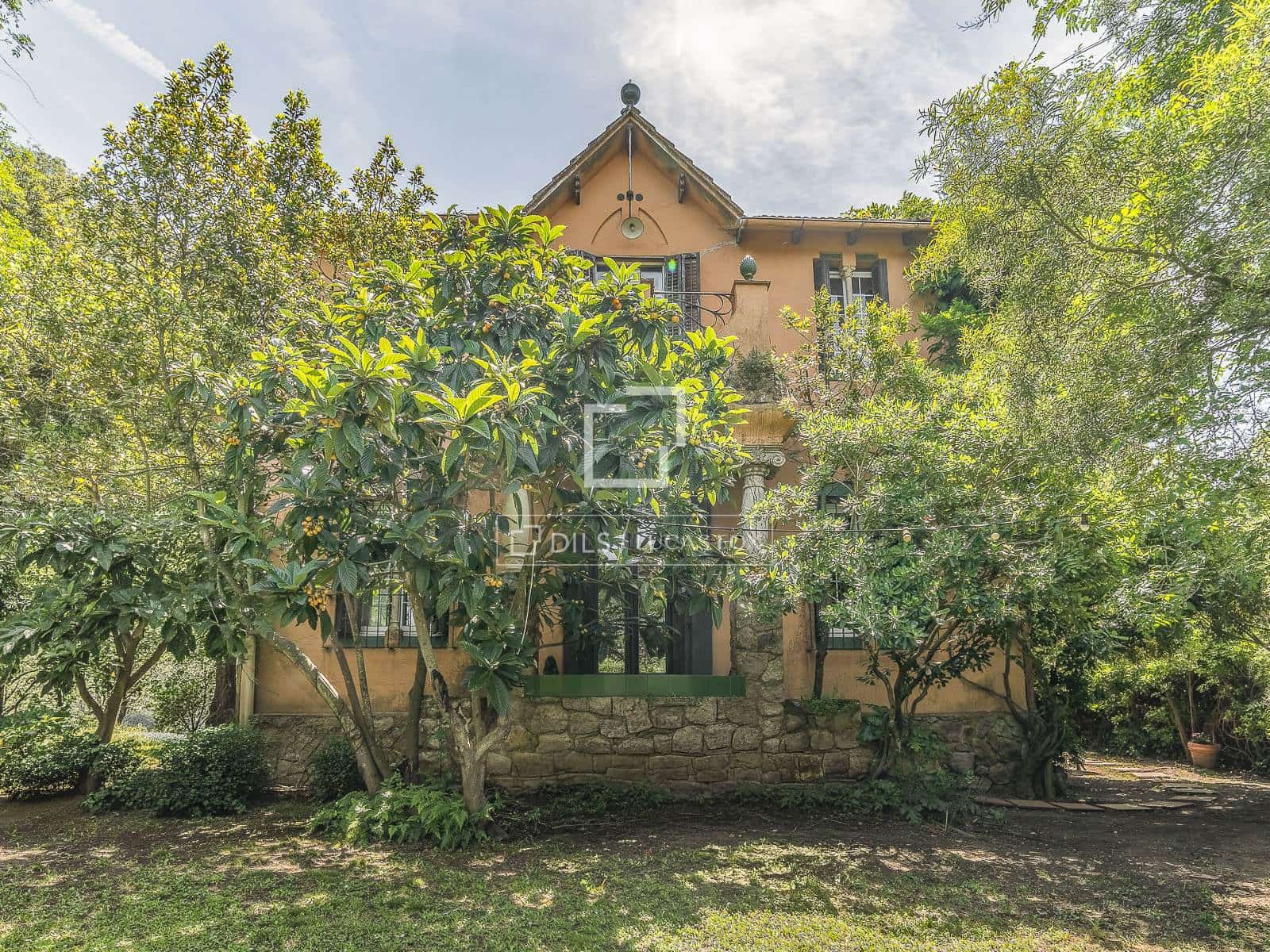 5 soverom Villa til salgs i Barcelona by med svømmebasseng garasje - € 1 800 000 (Ref: 9874169)