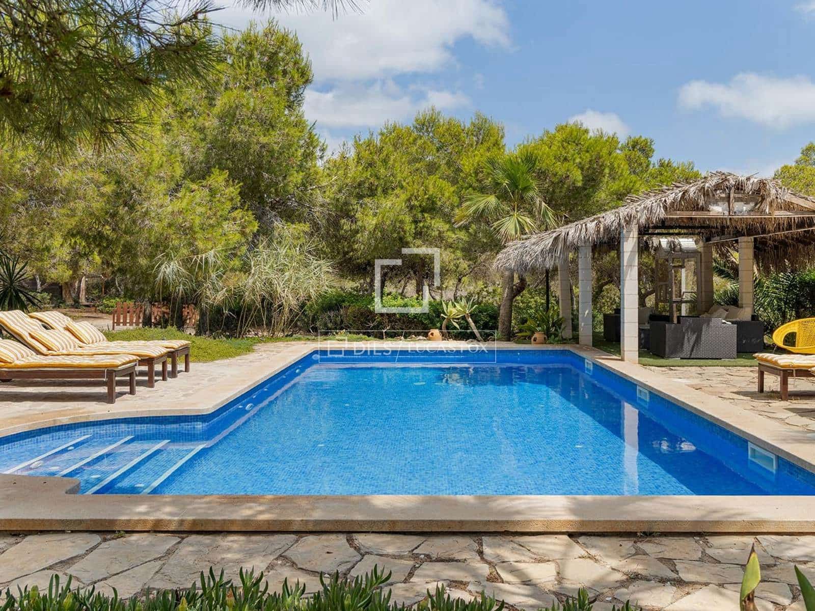 5 bedroom Villa for rent in Formentera municipality with pool garage - € 40,042 (Ref: 9874374)