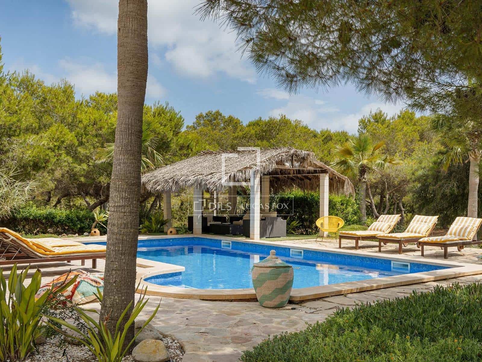 5 bedroom Villa for rent in Formentera municipality with pool garage - € 40,042 (Ref: 9874374)