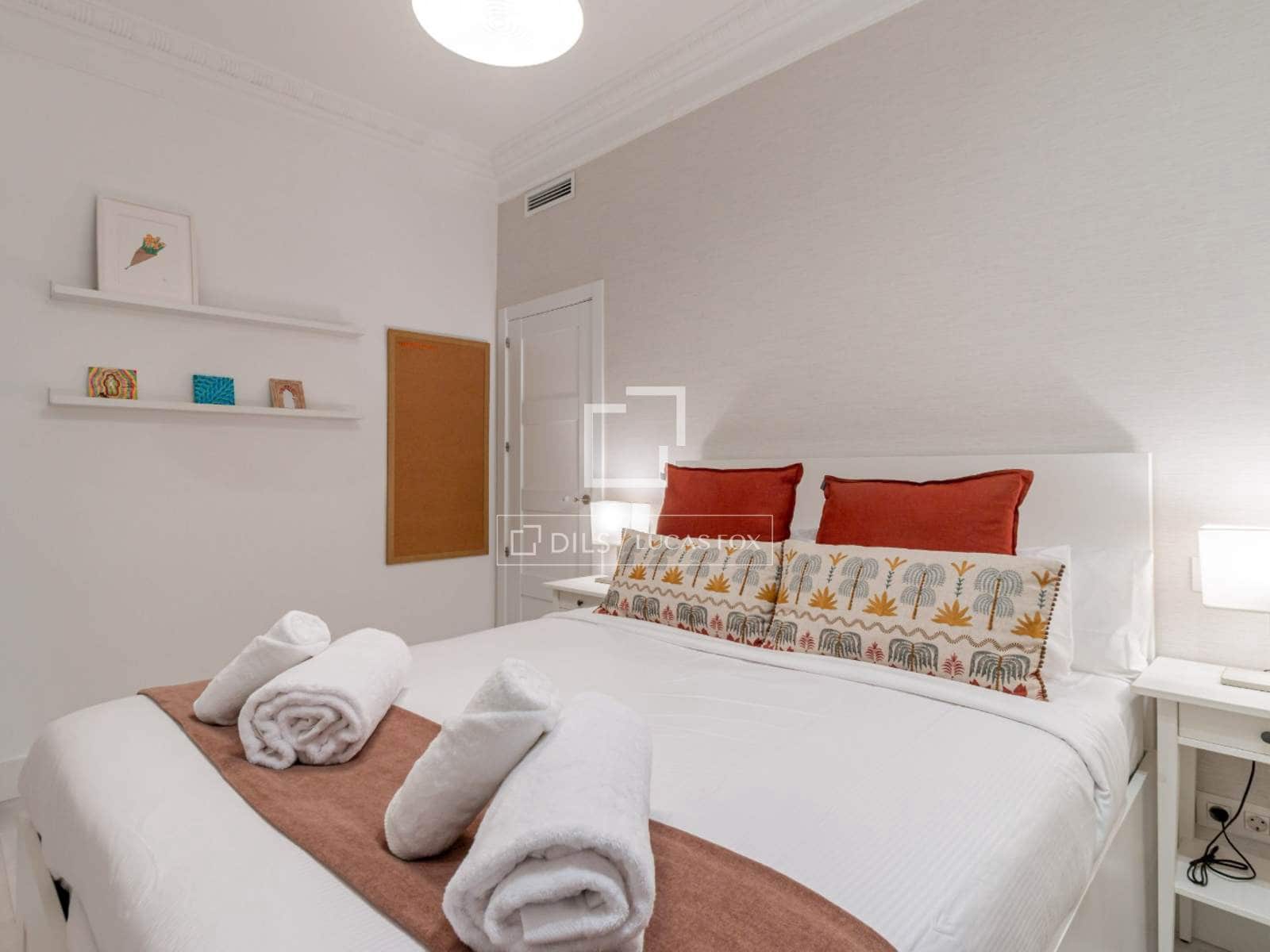 2 soveværelse Lejlighed til leje i Madrid by - € 4.100 (Ref: 9874375)