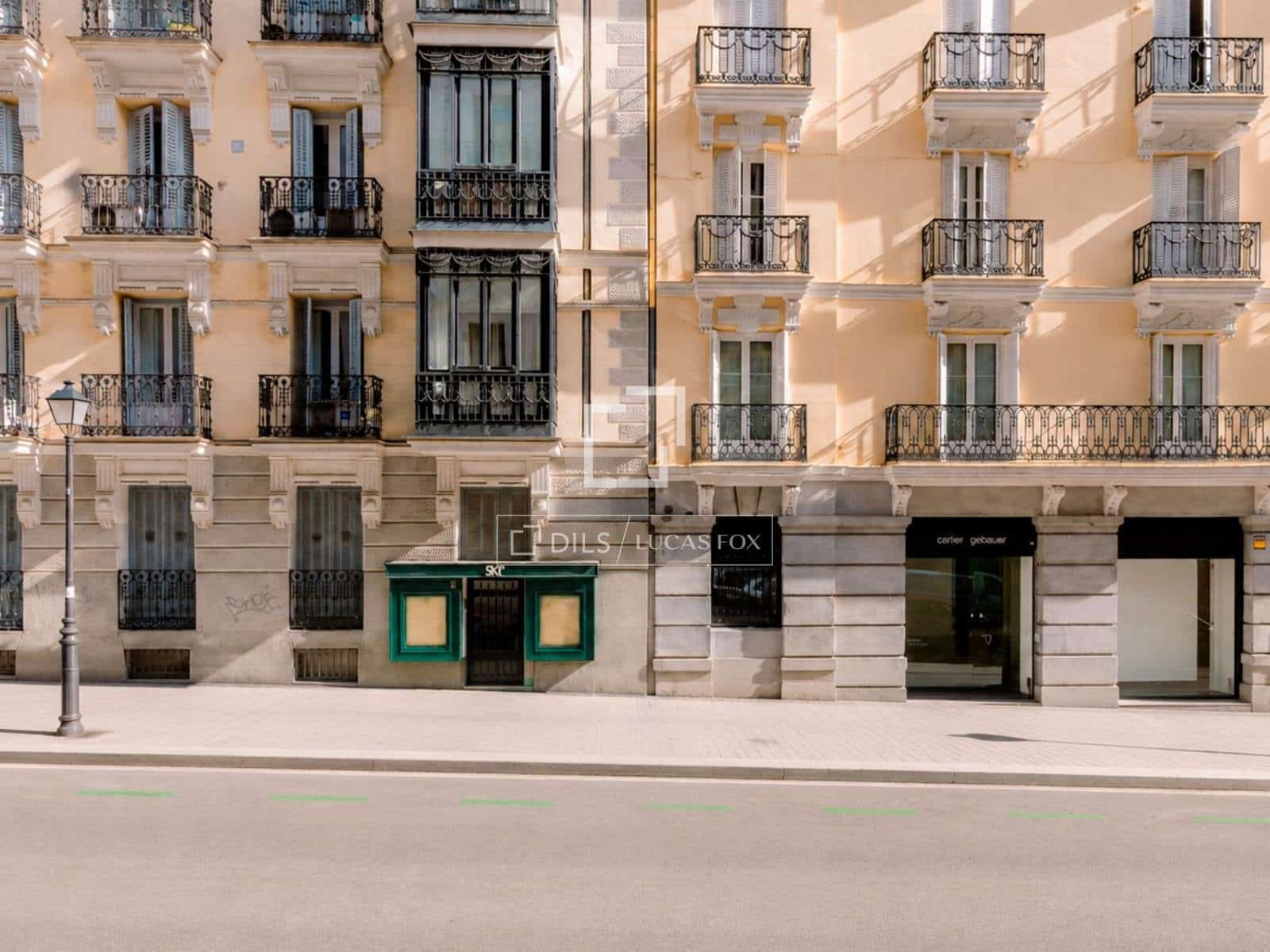 2 soveværelse Lejlighed til leje i Madrid by - € 4.100 (Ref: 9874375)