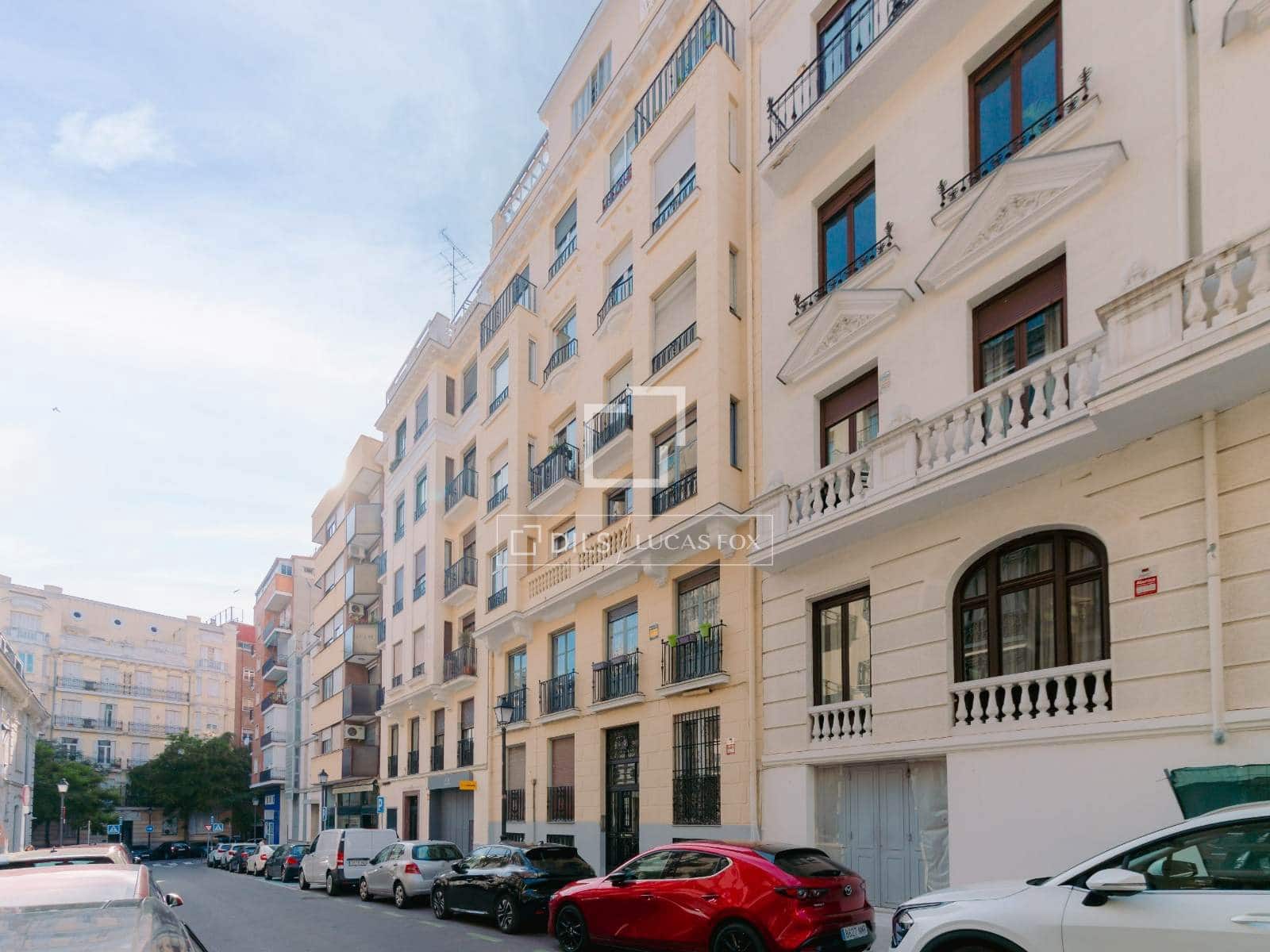 2 soveværelse Lejlighed til leje i Madrid by - € 4.100 (Ref: 9874375)
