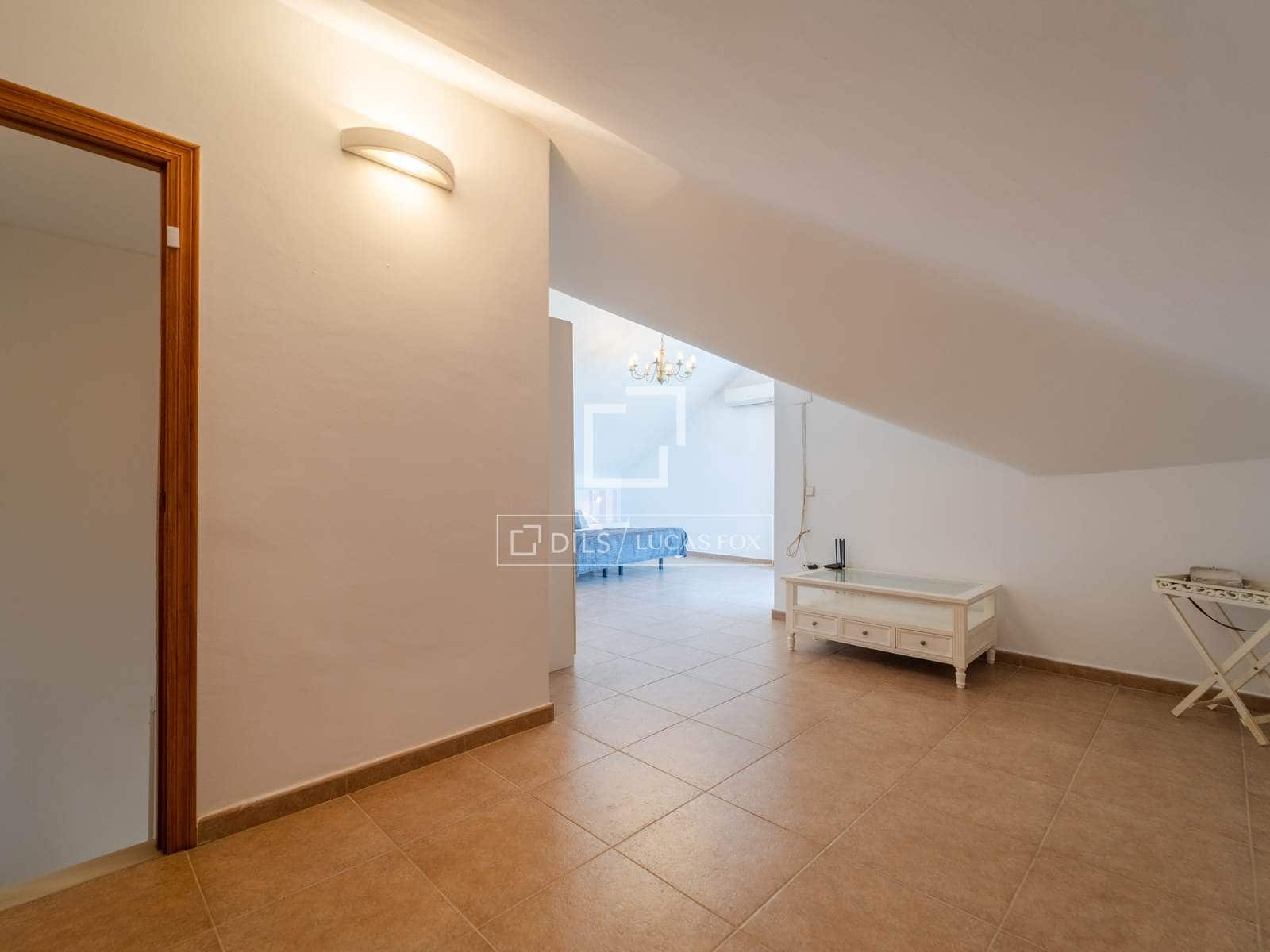 4 soveværelse Villa til salg i Cullera med swimmingpool garage - € 400.000 (Ref: 9875305)