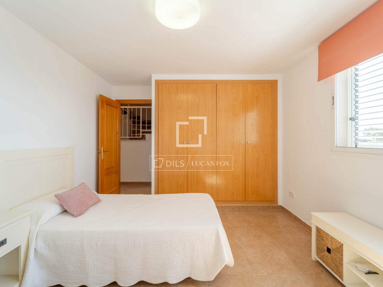 4 soveværelse Villa til salg i Cullera med swimmingpool garage - € 400.000 (Ref: 9875305)