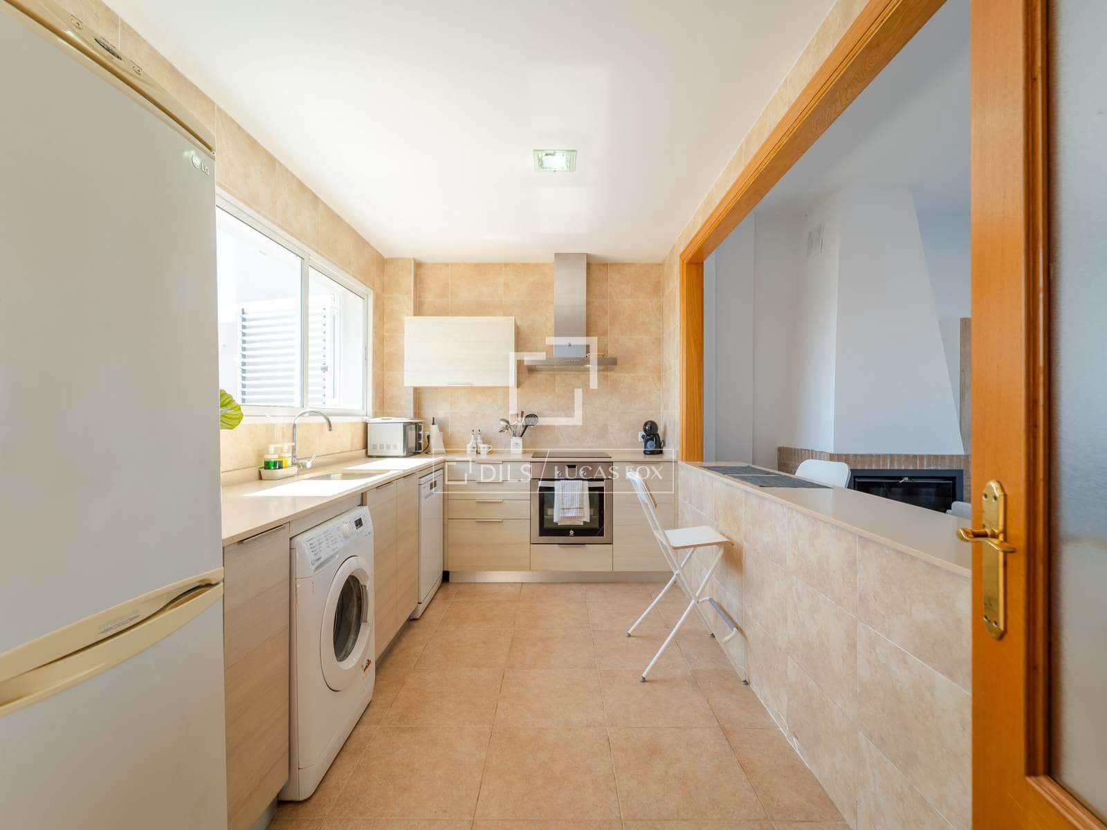 4 soveværelse Villa til salg i Cullera med swimmingpool garage - € 400.000 (Ref: 9875305)
