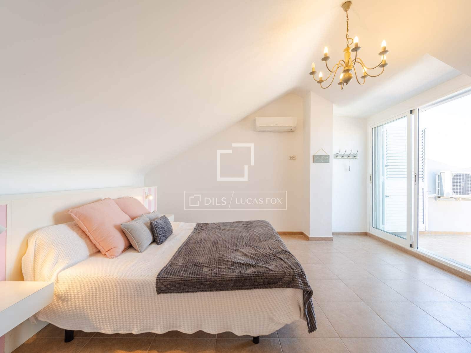 4 soveværelse Villa til salg i Cullera med swimmingpool garage - € 400.000 (Ref: 9875305)