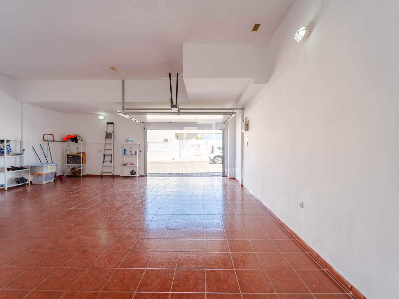4 soveværelse Villa til salg i Cullera med swimmingpool garage - € 400.000 (Ref: 9875305)