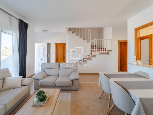 4 soverom Villa til salgs i Cullera med svømmebasseng garasje - € 400 000 (Ref: 9875305)