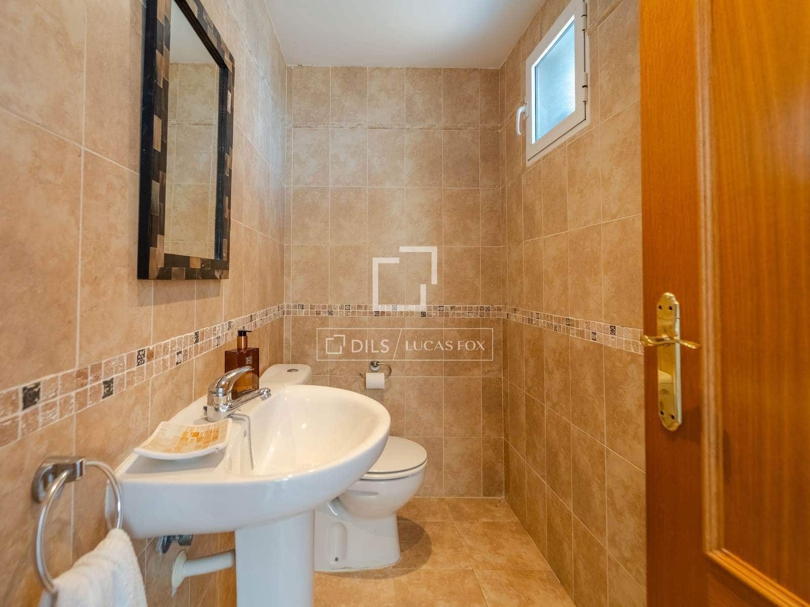 4 soveværelse Villa til salg i Cullera med swimmingpool garage - € 400.000 (Ref: 9875305)