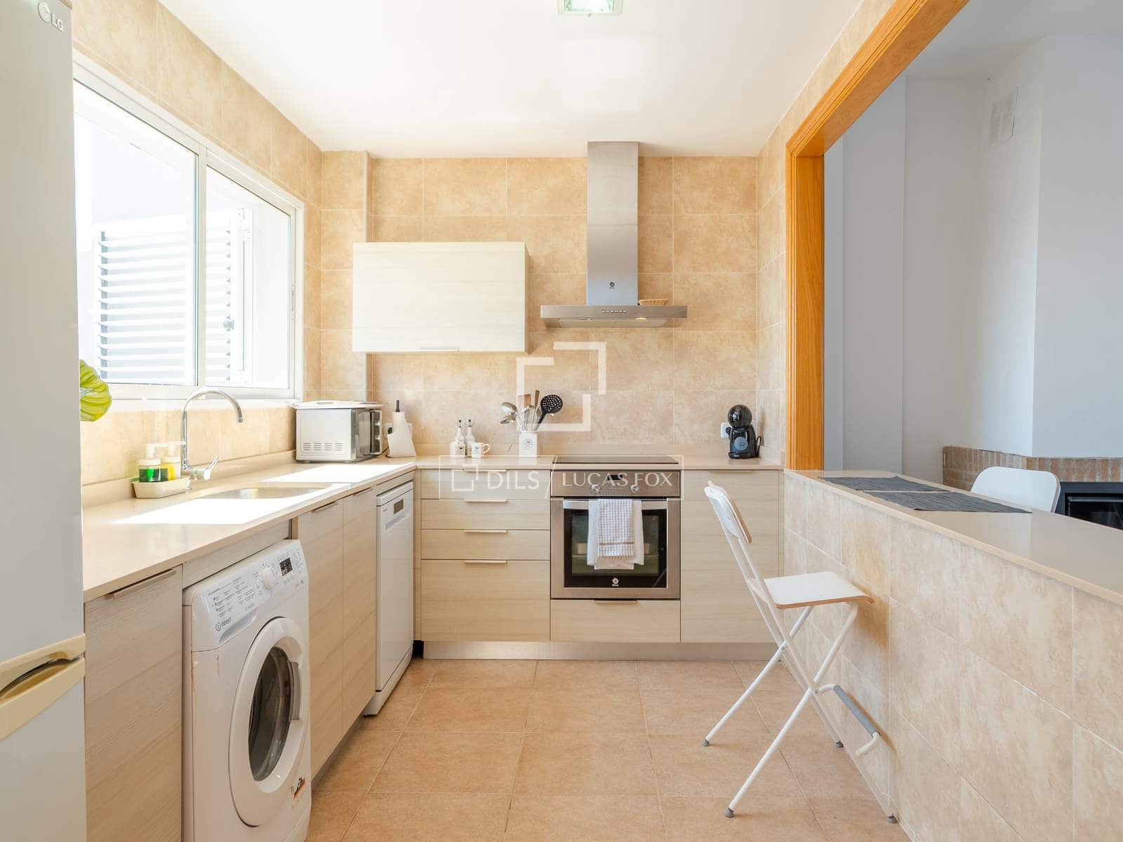 4 soveværelse Villa til salg i Cullera med swimmingpool garage - € 400.000 (Ref: 9875305)