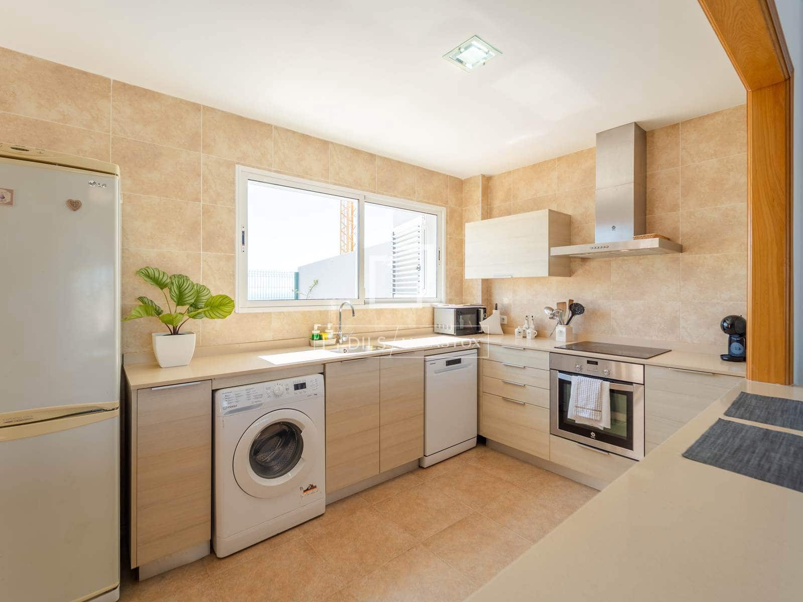 4 soveværelse Villa til salg i Cullera med swimmingpool garage - € 400.000 (Ref: 9875305)