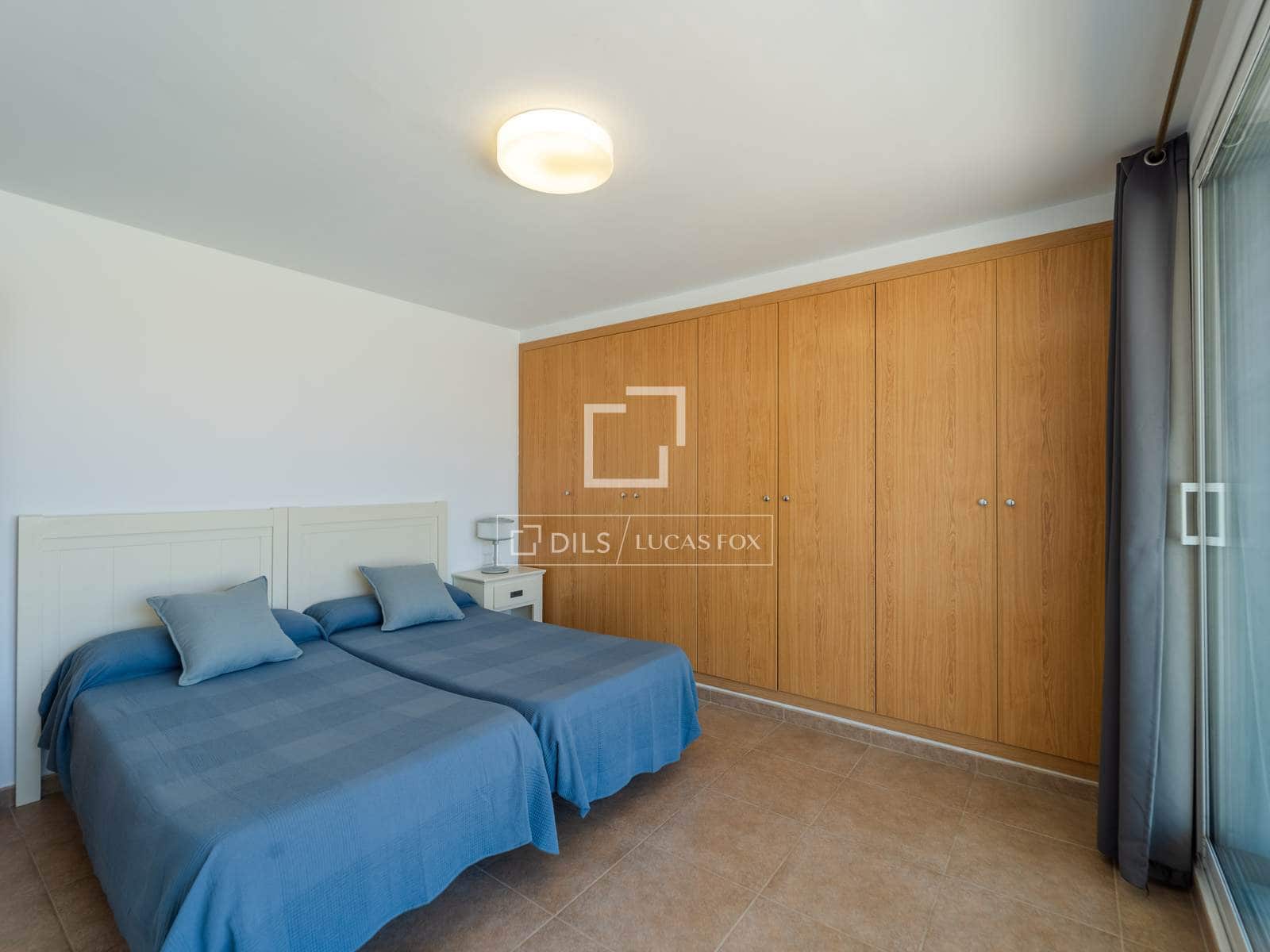 4 soveværelse Villa til salg i Cullera med swimmingpool garage - € 400.000 (Ref: 9875305)