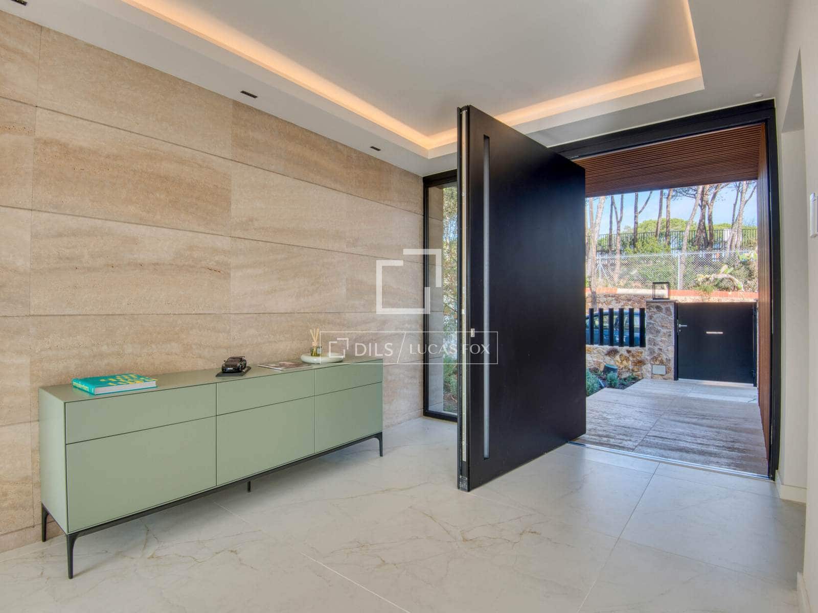 6 bedroom Villa for sale in Sant Feliu de Guixols with pool garage - € 3,980,000 (Ref: 9875624)