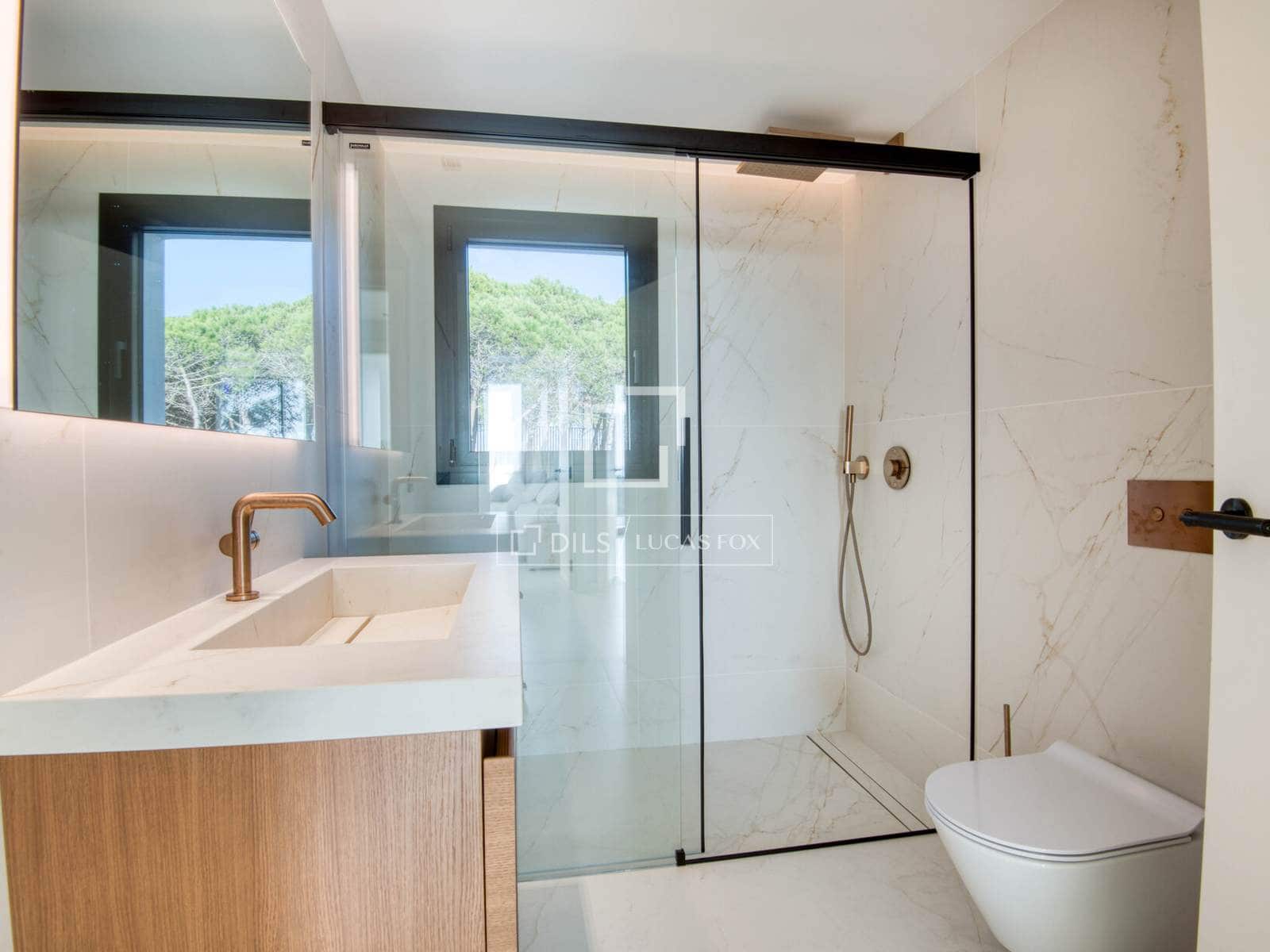 6 bedroom Villa for sale in Sant Feliu de Guixols with pool garage - € 3,980,000 (Ref: 9875624)