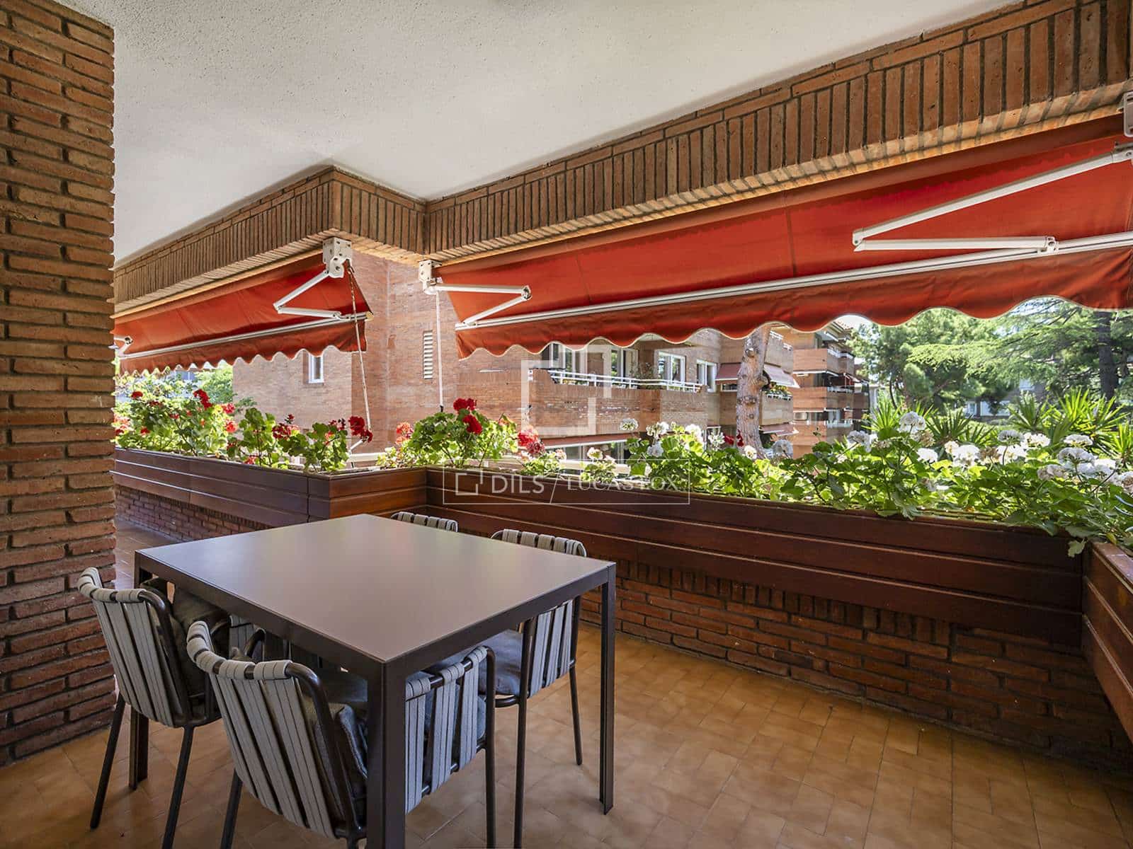 4 bedroom Apartment for rent in Barcelona city with pool garage - € 6,500 (Ref: 9876771)