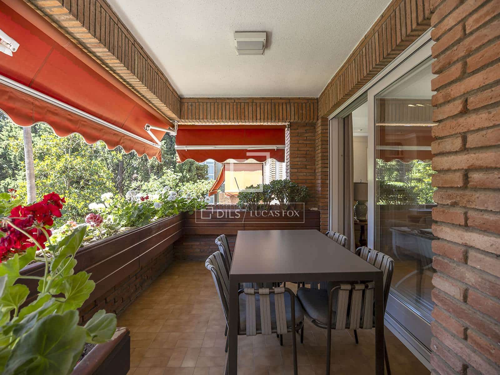 4 bedroom Apartment for rent in Barcelona city with pool garage - € 6,500 (Ref: 9876771)