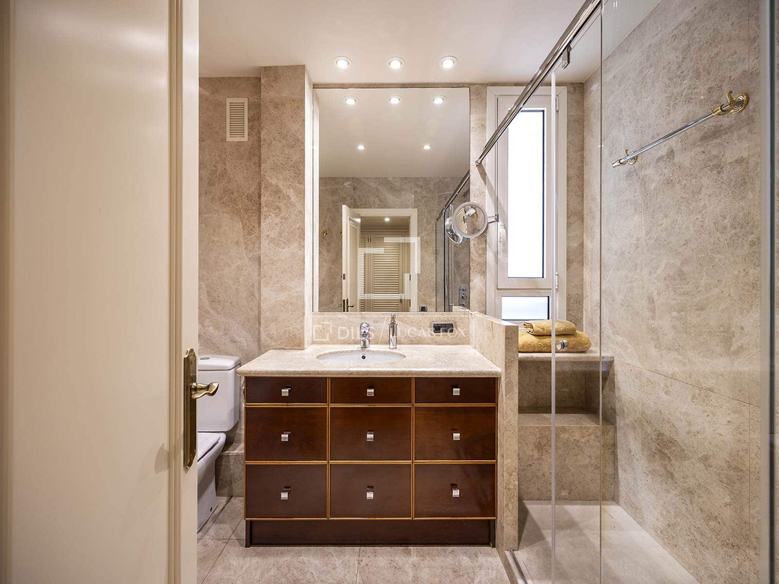 4 bedroom Apartment for rent in Barcelona city with pool garage - € 6,500 (Ref: 9876771)