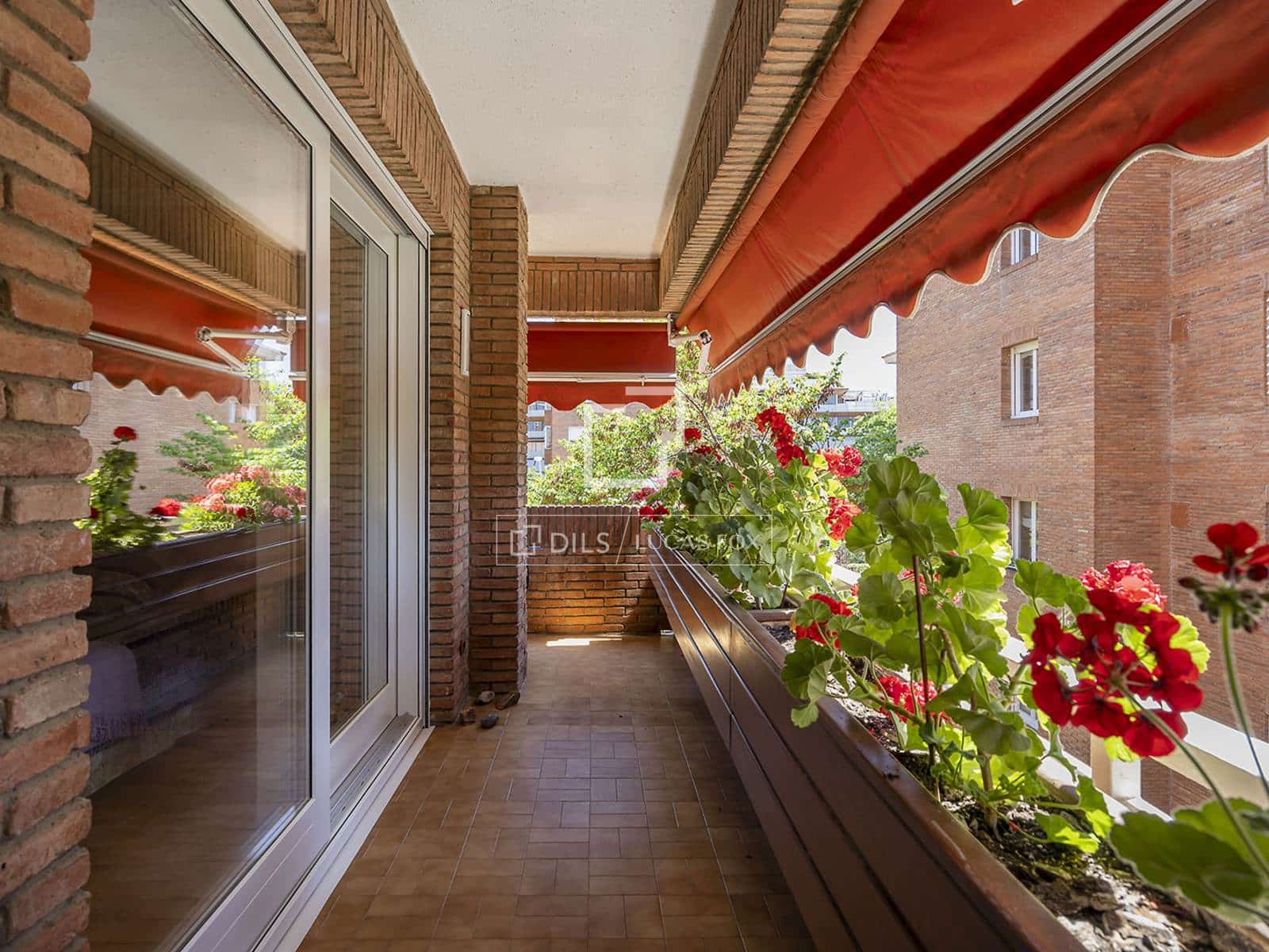 4 bedroom Apartment for rent in Barcelona city with pool garage - € 6,500 (Ref: 9876771)