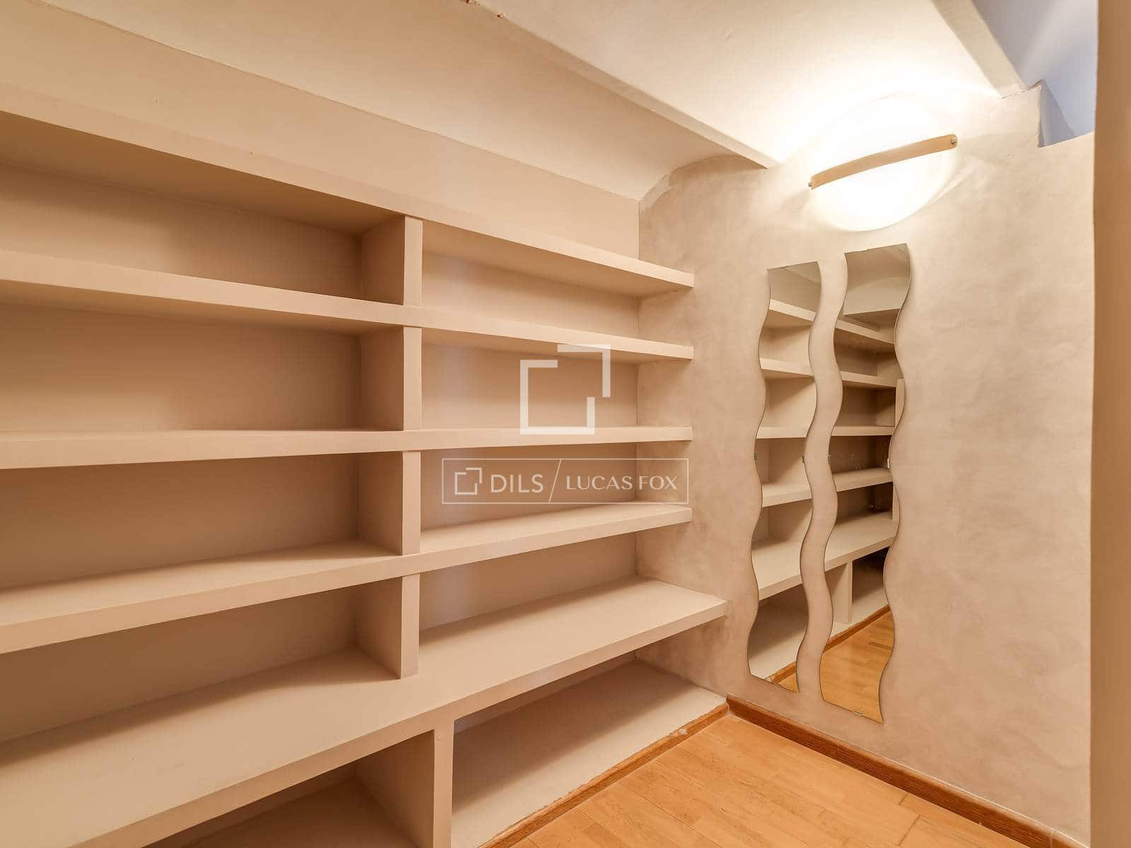 4 soveværelse Lejlighed til salg i Barcelona by - € 1.500.000 (Ref: 9877095)