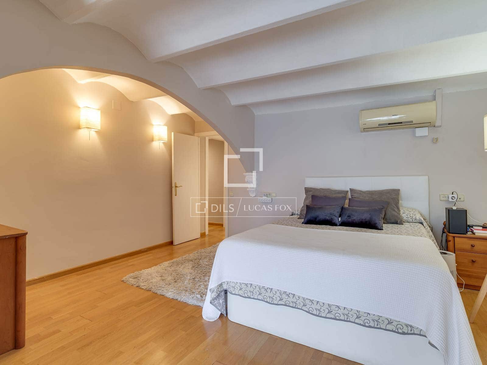 4 soveværelse Lejlighed til salg i Barcelona by - € 1.500.000 (Ref: 9877095)