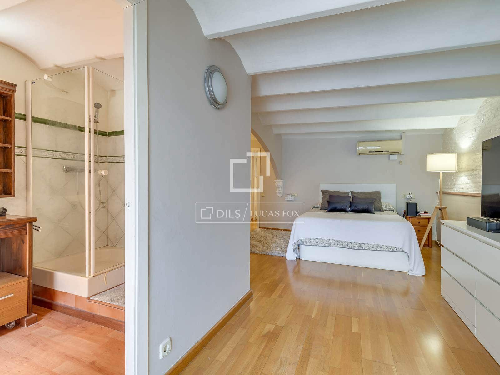4 soveværelse Lejlighed til salg i Barcelona by - € 1.500.000 (Ref: 9877095)
