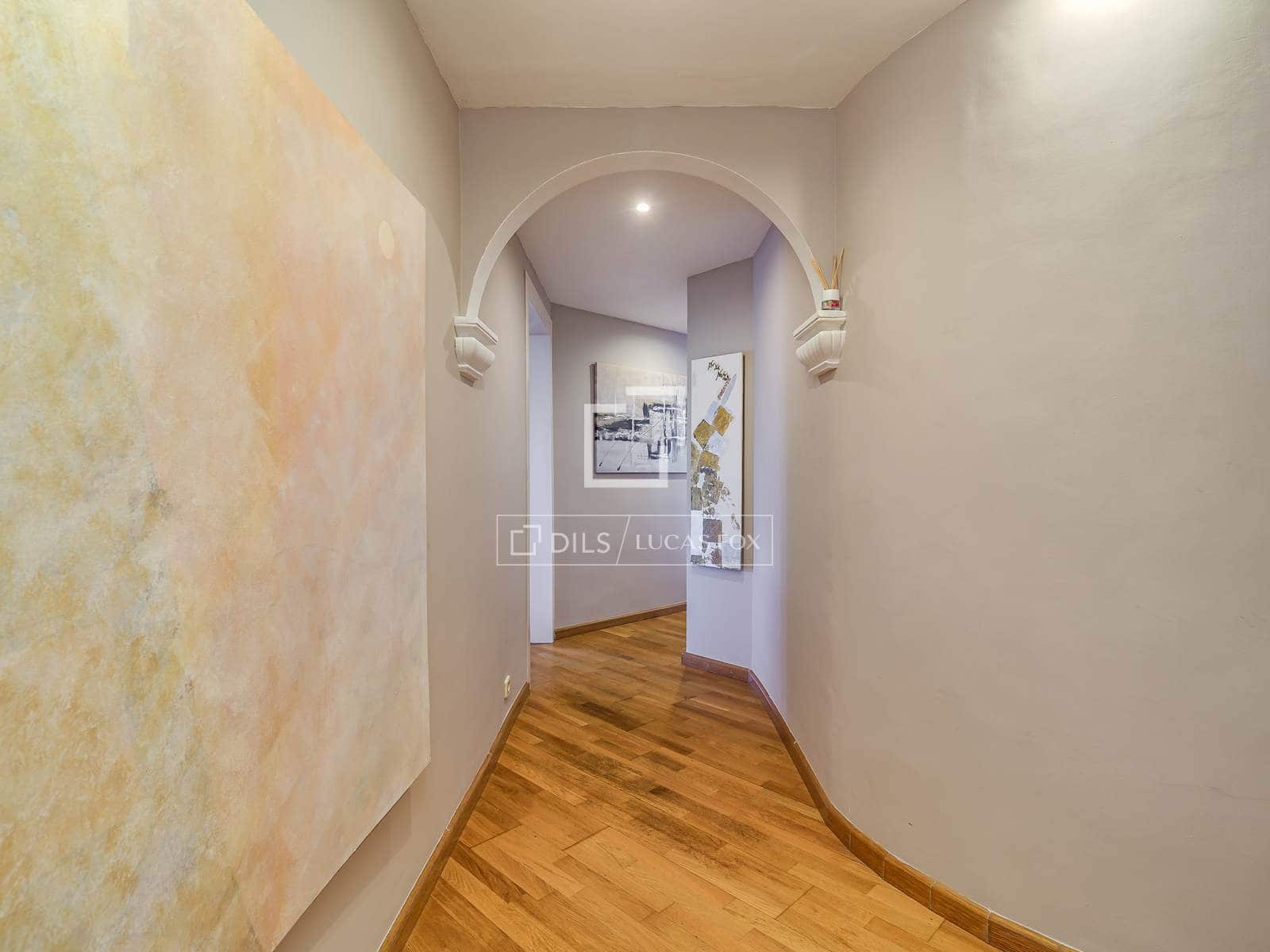 4 soveværelse Lejlighed til salg i Barcelona by - € 1.500.000 (Ref: 9877095)