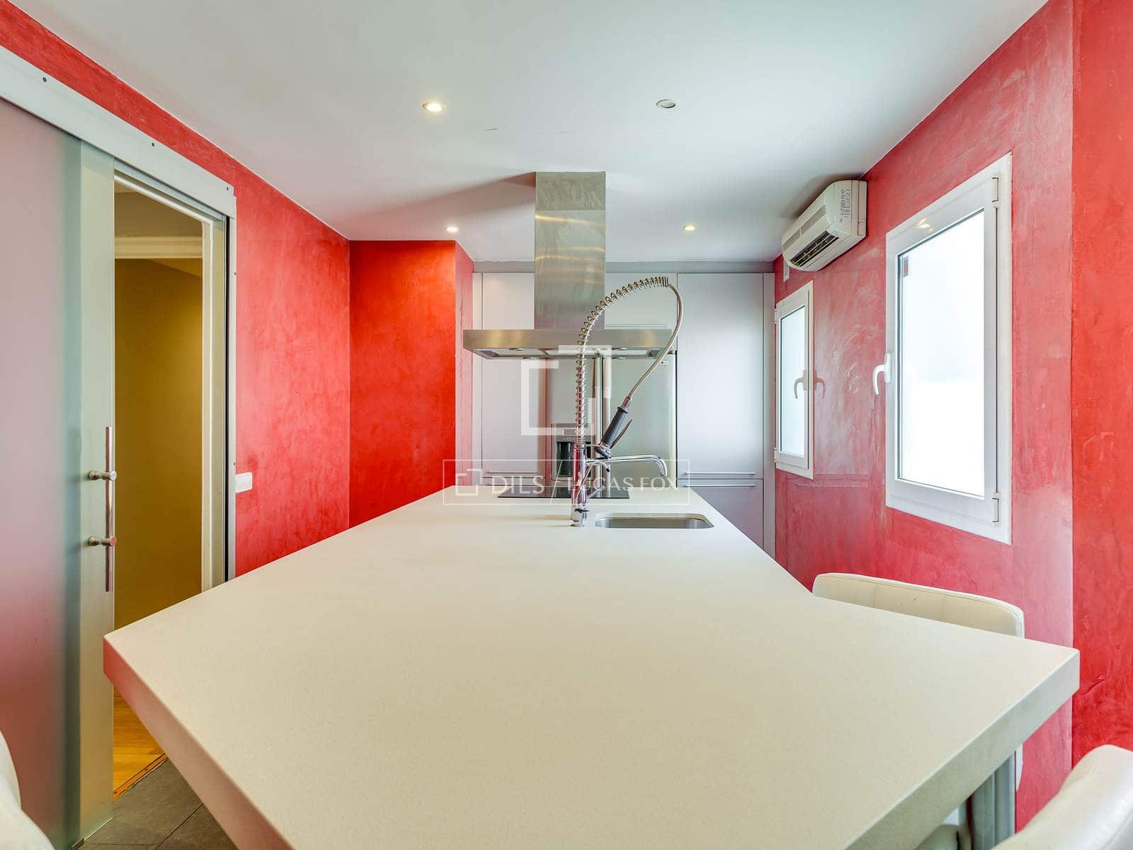 4 soveværelse Lejlighed til salg i Barcelona by - € 1.500.000 (Ref: 9877095)