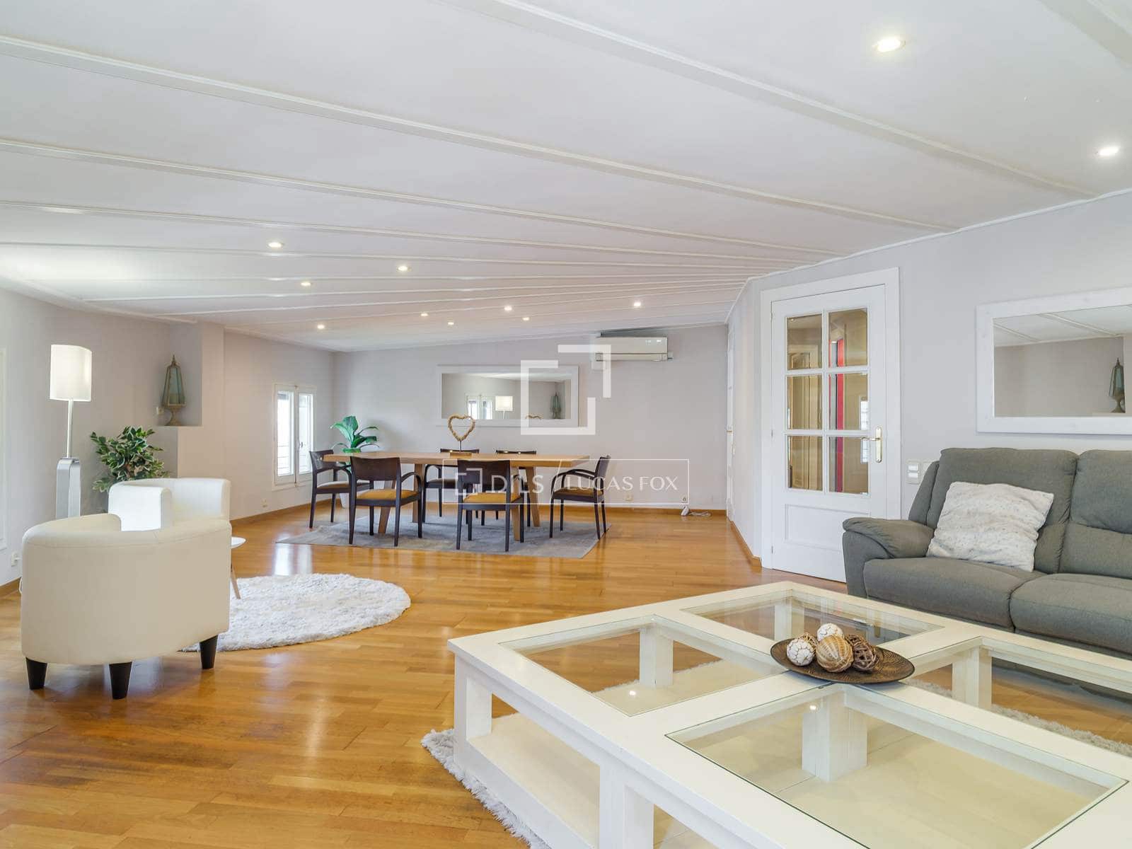 4 soveværelse Lejlighed til salg i Barcelona by - € 1.500.000 (Ref: 9877095)