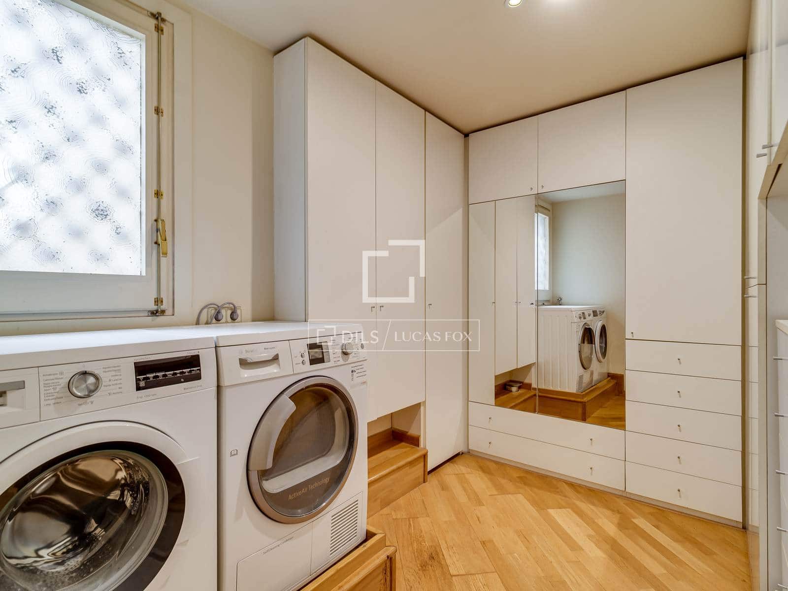 4 soveværelse Lejlighed til salg i Barcelona by - € 1.500.000 (Ref: 9877095)