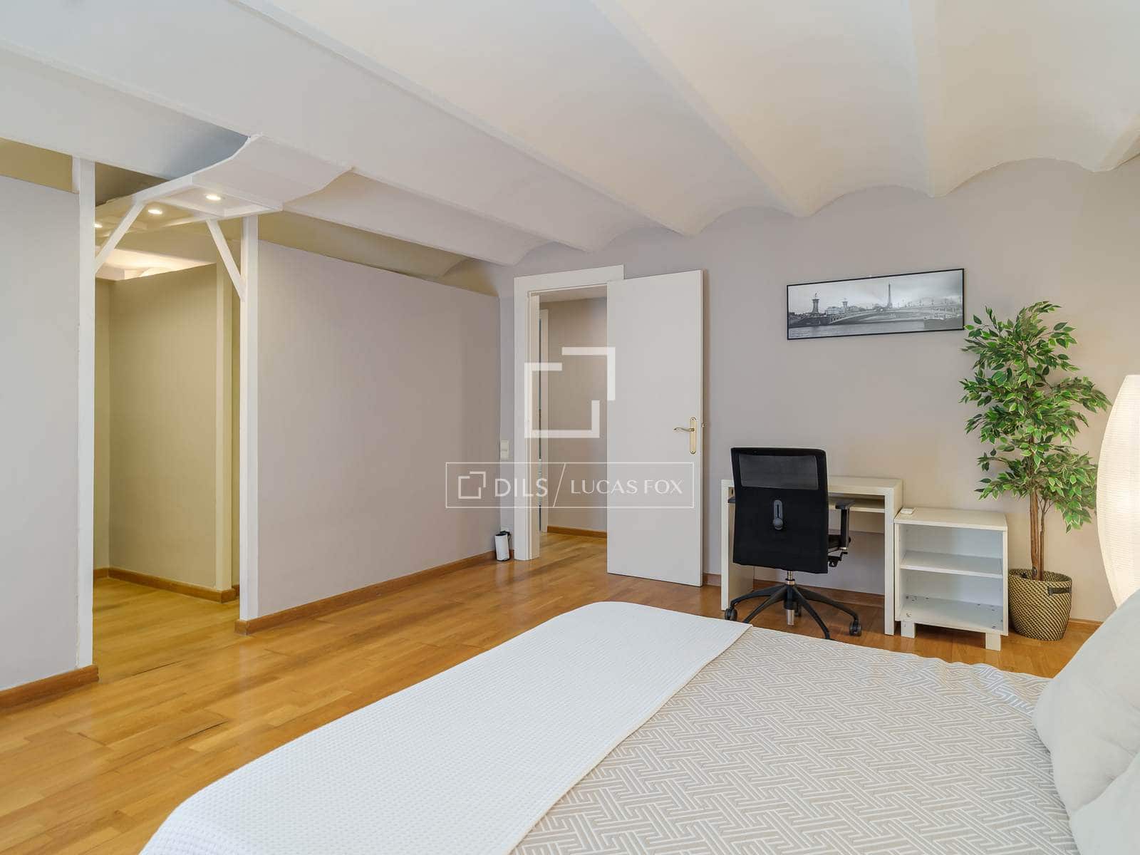 4 soveværelse Lejlighed til salg i Barcelona by - € 1.500.000 (Ref: 9877095)