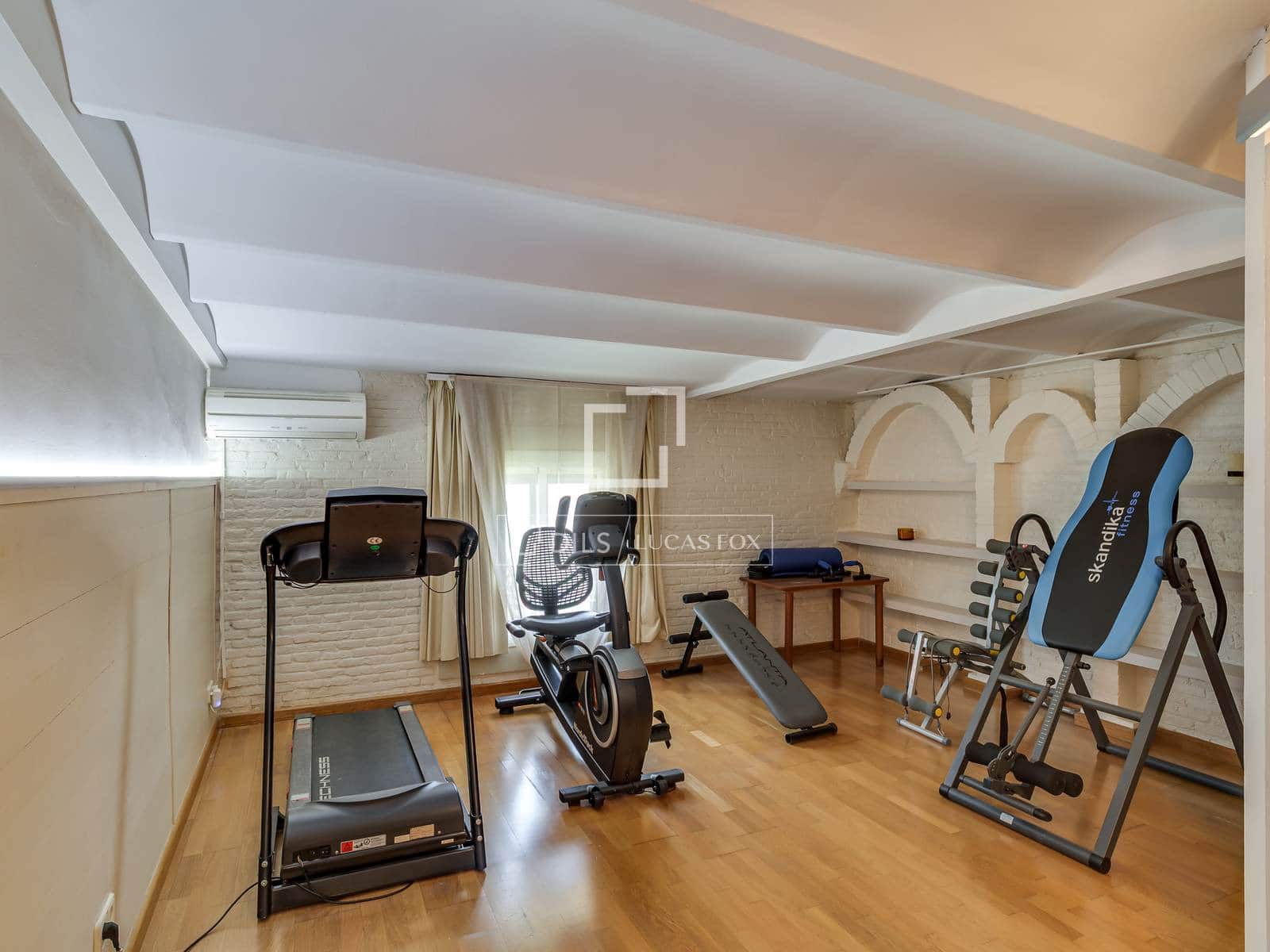 4 soveværelse Lejlighed til salg i Barcelona by - € 1.500.000 (Ref: 9877095)