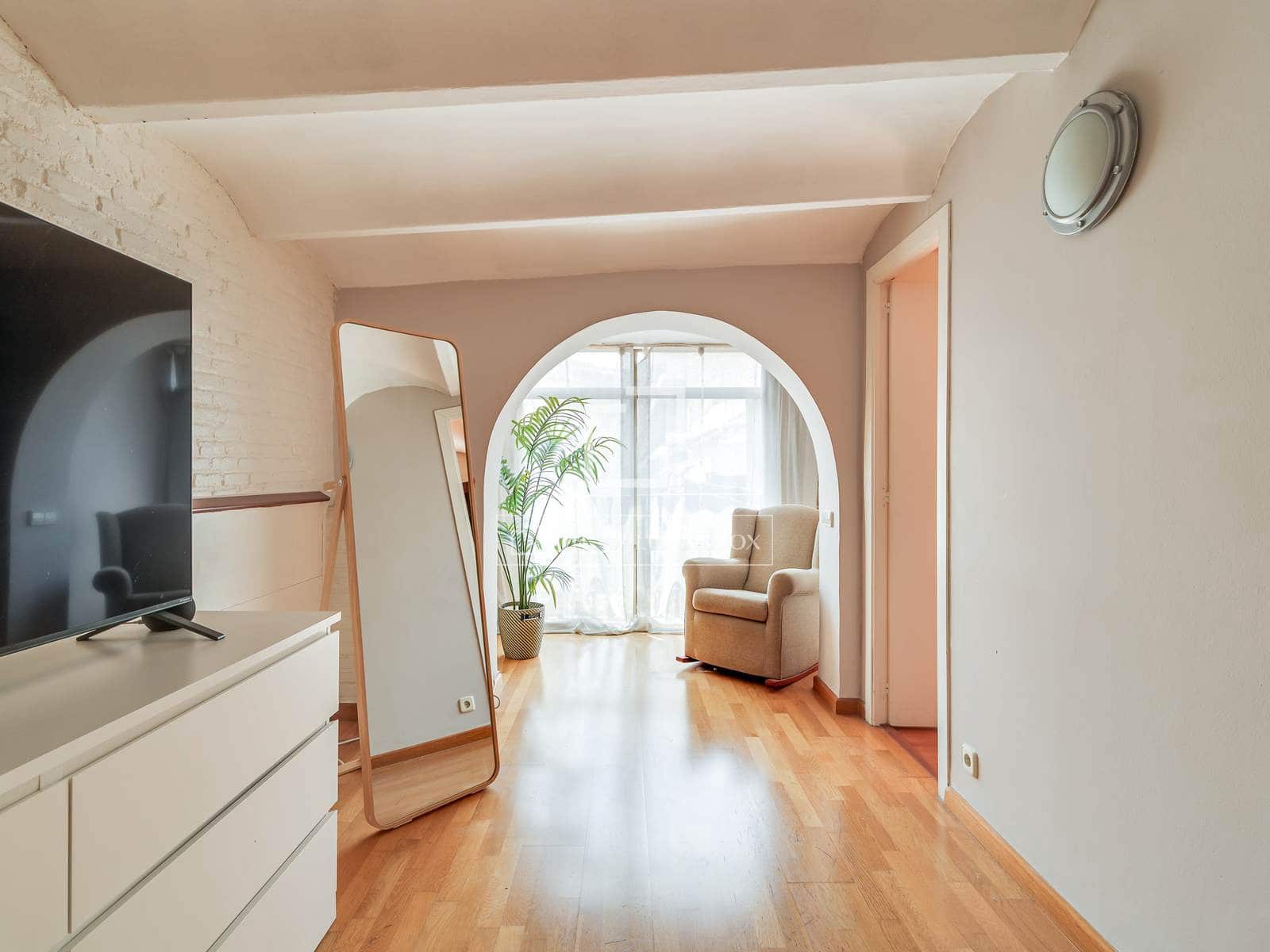4 soveværelse Lejlighed til salg i Barcelona by - € 1.500.000 (Ref: 9877095)