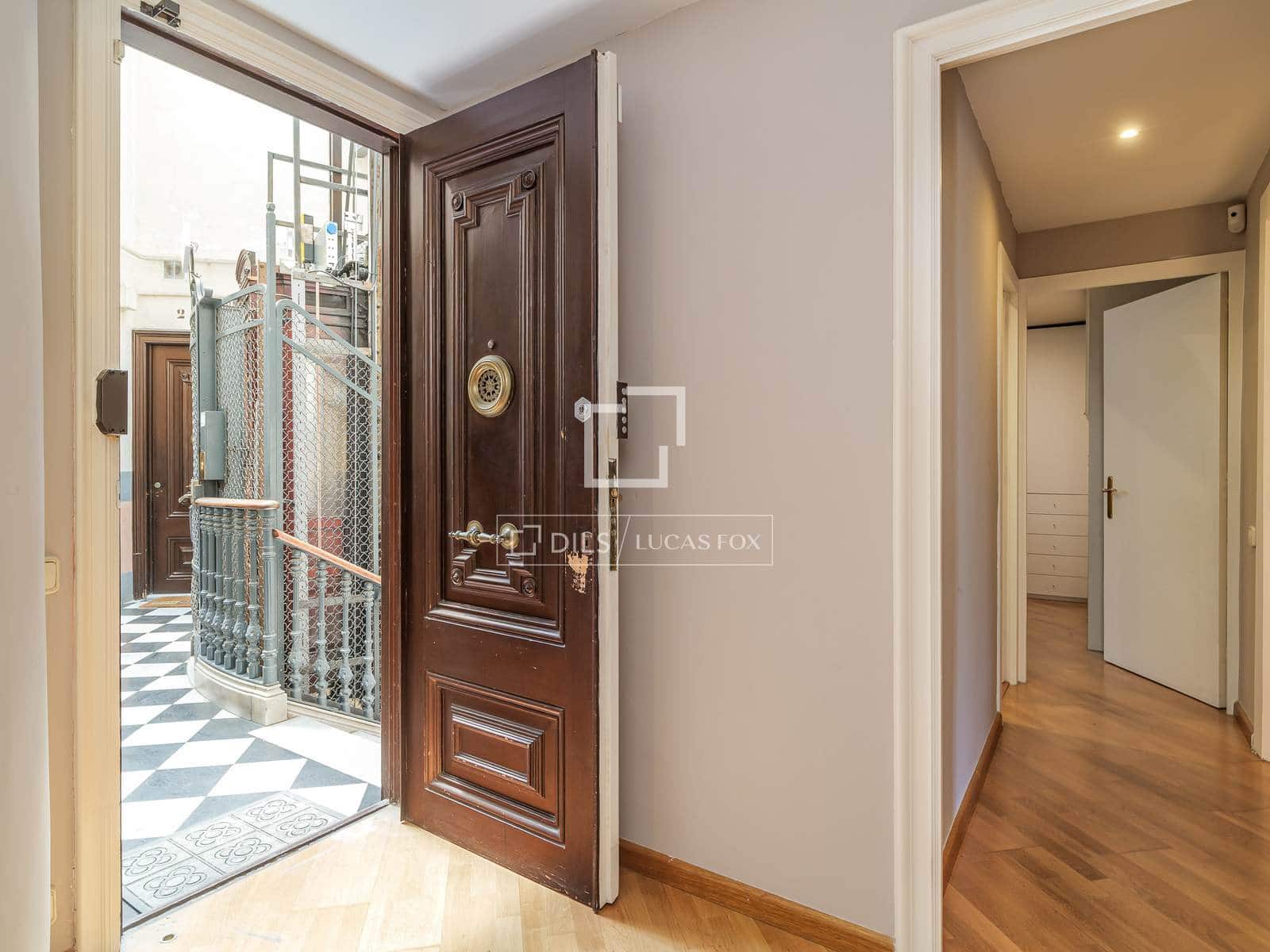 4 soveværelse Lejlighed til salg i Barcelona by - € 1.500.000 (Ref: 9877095)