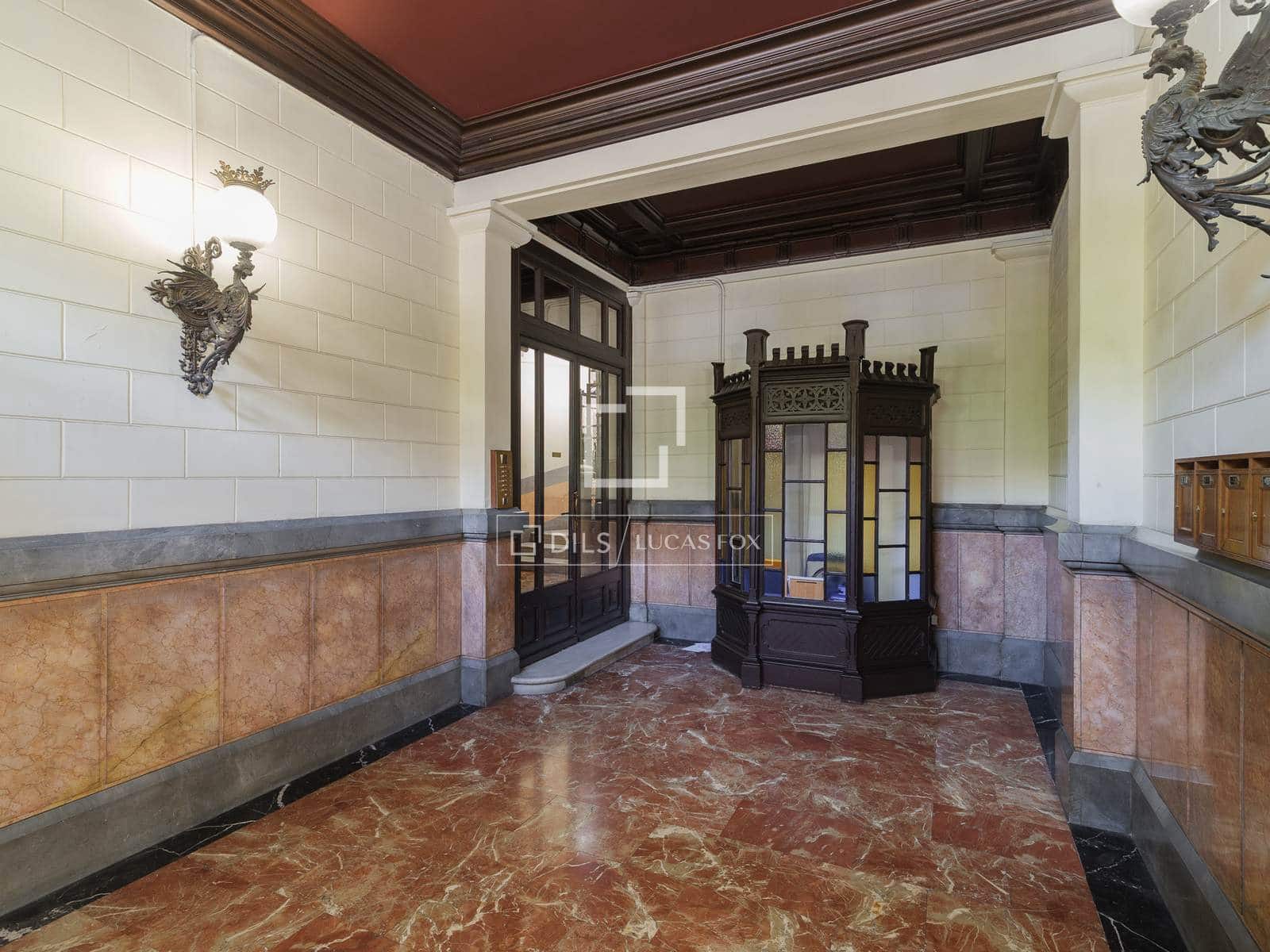4 soveværelse Lejlighed til salg i Barcelona by - € 1.500.000 (Ref: 9877095)