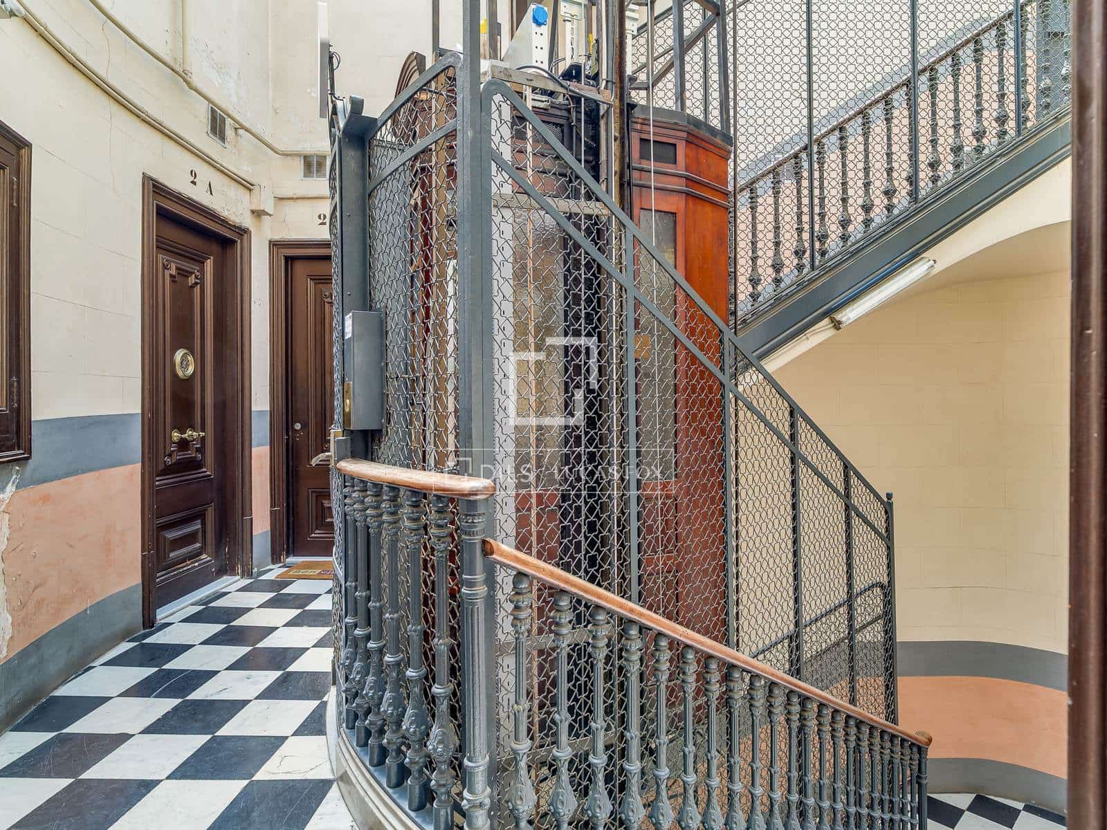 4 soveværelse Lejlighed til salg i Barcelona by - € 1.500.000 (Ref: 9877095)