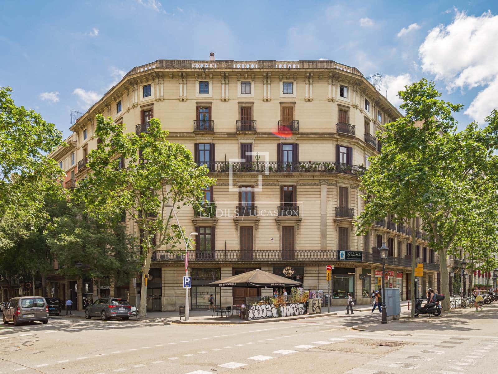4 soveværelse Lejlighed til salg i Barcelona by - € 1.500.000 (Ref: 9877095)
