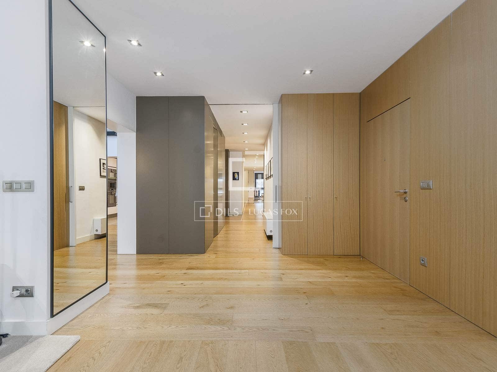 4 soveværelse Lejlighed til salg i Barcelona by med garage - € 2.950.000 (Ref: 9877096)