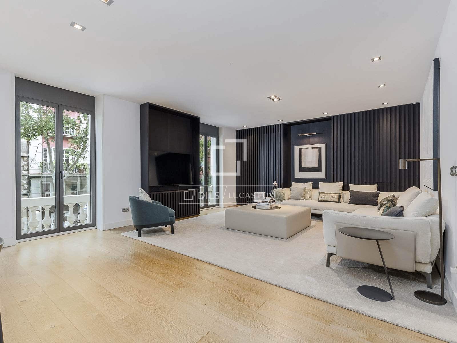 4 soveværelse Lejlighed til salg i Barcelona by med garage - € 2.950.000 (Ref: 9877096)