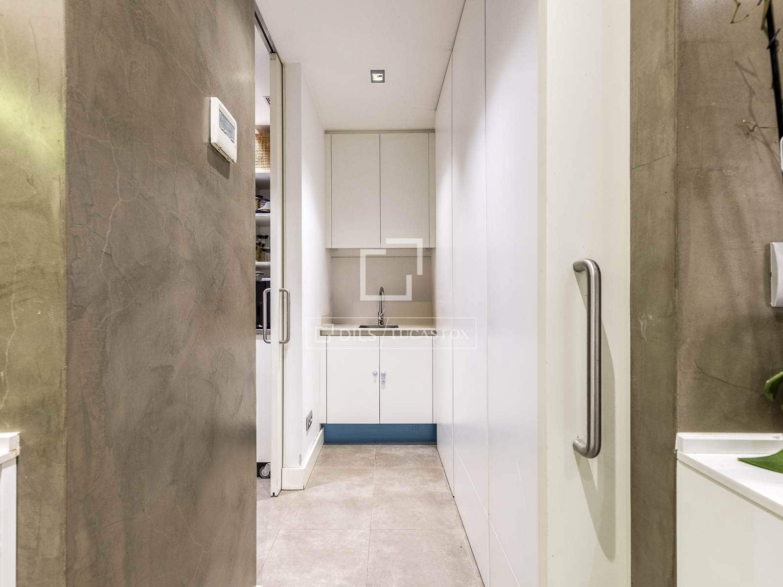 4 soveværelse Lejlighed til salg i Barcelona by med garage - € 2.950.000 (Ref: 9877096)