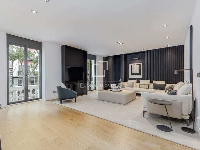 4 soveværelse Lejlighed til salg i Barcelona by med garage - € 2.950.000 (Ref: 9877096)