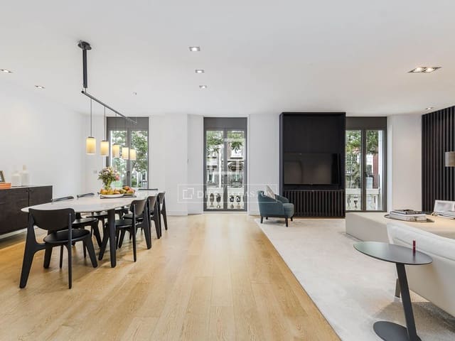 4 soveværelse Lejlighed til salg i Barcelona by med garage - € 2.950.000 (Ref: 9877096)