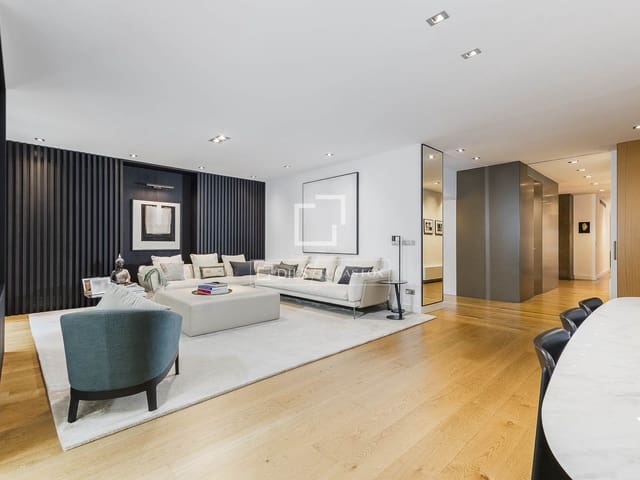 4 soveværelse Lejlighed til salg i Barcelona by med garage - € 2.950.000 (Ref: 9877096)