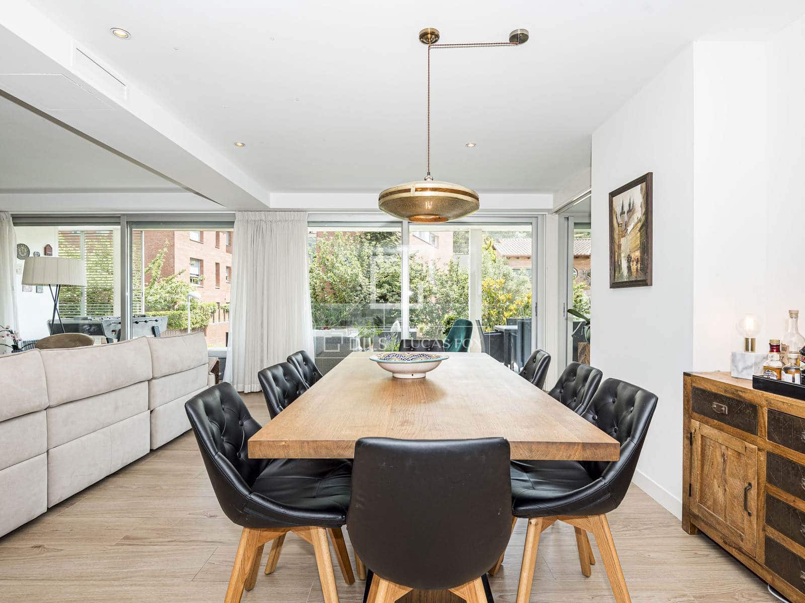 5 soveværelse Lejlighed til salg i Sant Cugat del Valles med swimmingpool garage - € 1.450.000 (Ref: 9877220)