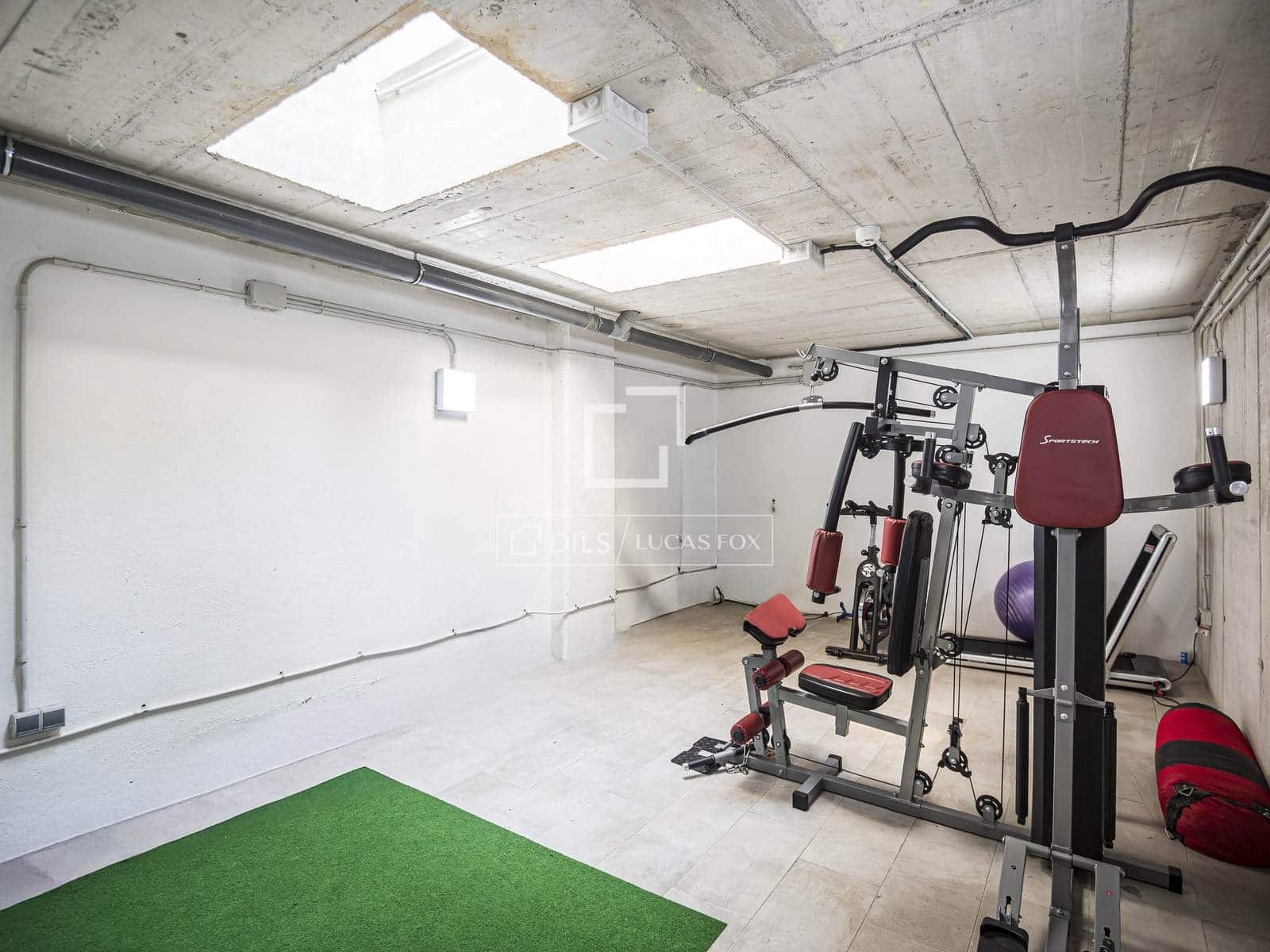 5 soveværelse Lejlighed til salg i Sant Cugat del Valles med swimmingpool garage - € 1.450.000 (Ref: 9877220)