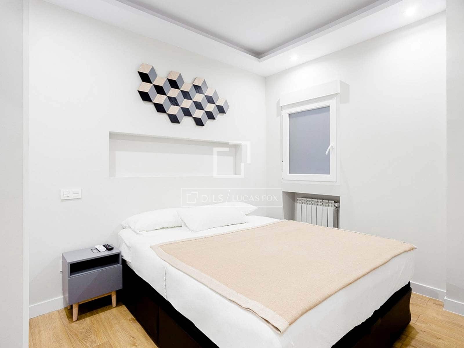 2 soveværelse Lejlighed til leje i Madrid by - € 3.100 (Ref: 9877436)