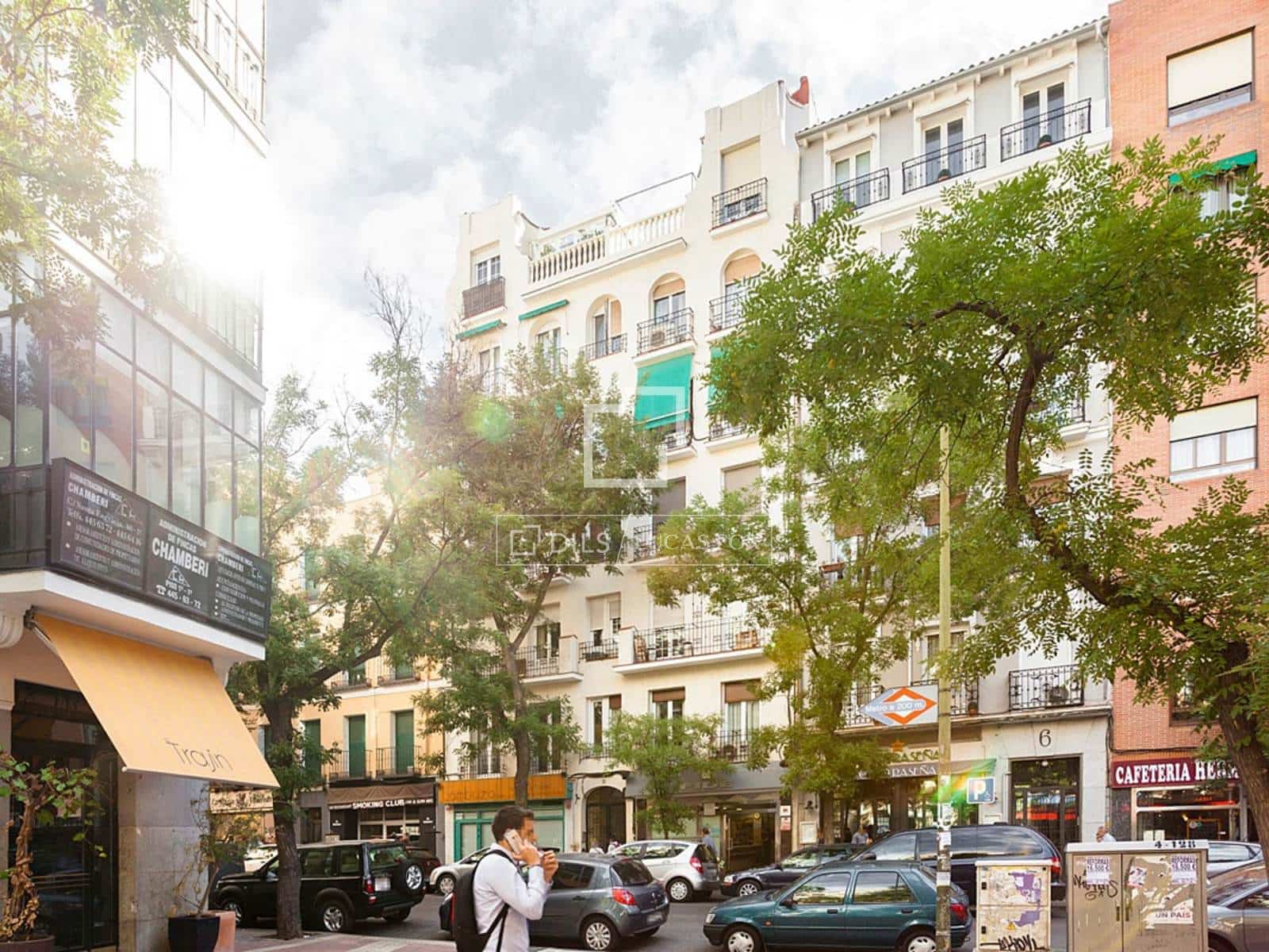 2 soveværelse Lejlighed til leje i Madrid by - € 3.100 (Ref: 9877436)