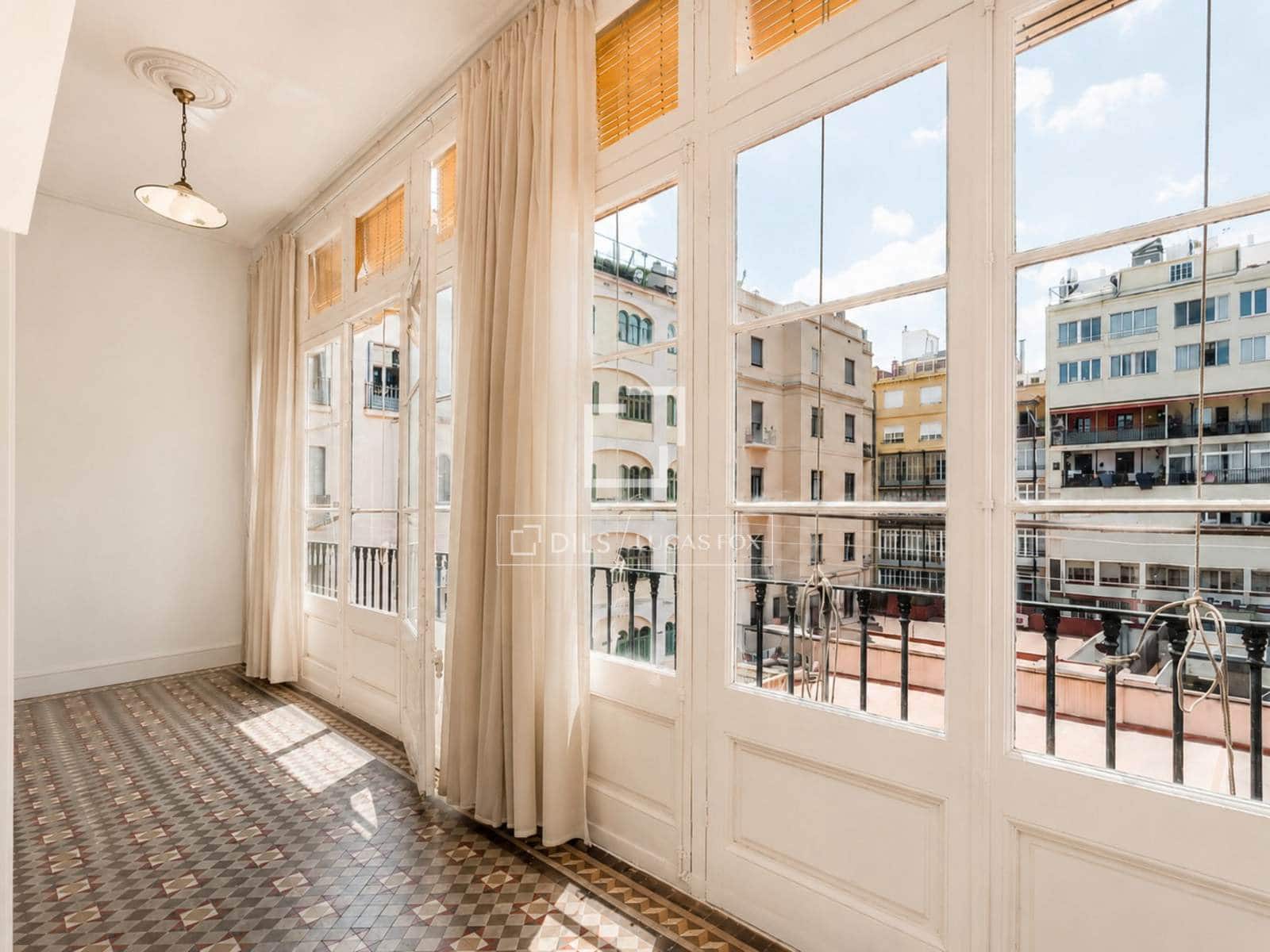 3 soveværelse Lejlighed til salg i Barcelona by - € 995.000 (Ref: 9877437)