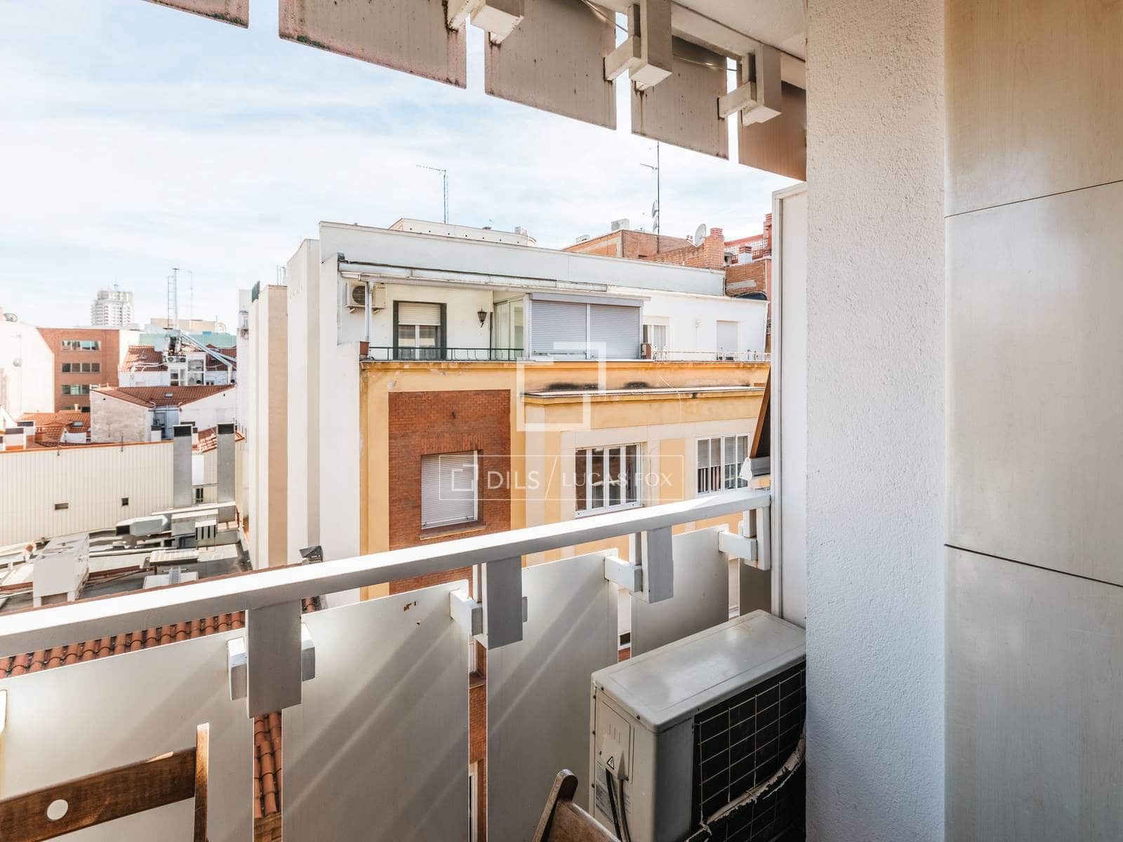 1 makuuhuone Huoneisto vuokrattavana paikassa Madrid kaupunki - 1 500 € (Ref: 9877602)